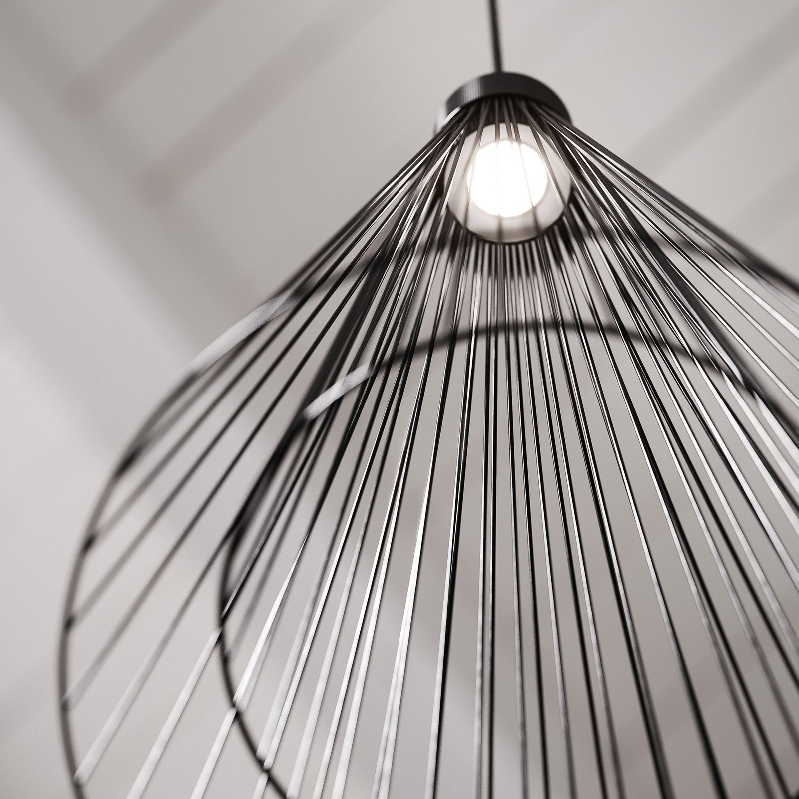 Karman LED-Hängeleuchte Ikonika, schwarz, Ø 40 cm, Metall
