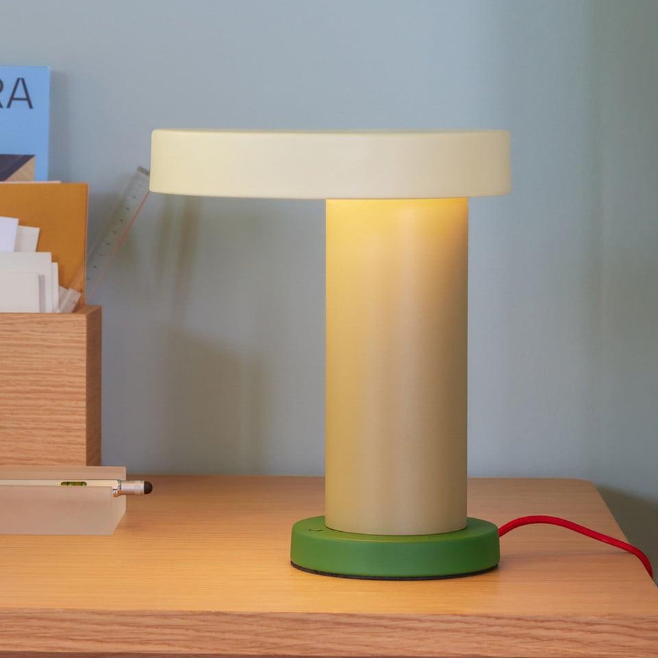 Hübsch Magic Bordslampa, beige från Hübsch