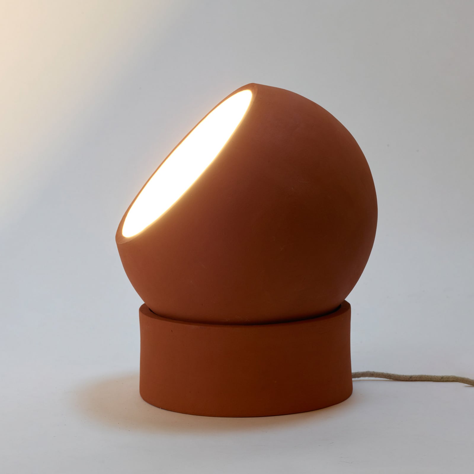 TERRA gulvlampe, terrakotta, højde 31 cm, E27 – Serax TERRA gulvlampe, terrakotta, højde 31 cm, E27 – Serax