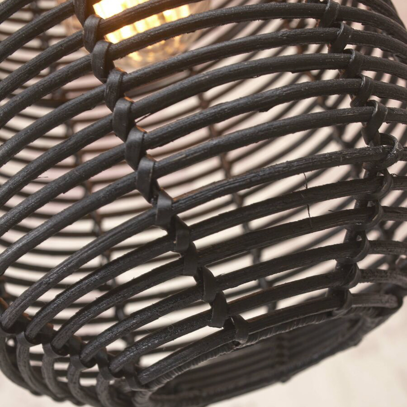 GOOD & MOJO Tanami závěsné svítidlo, 18x35cm, černá barva