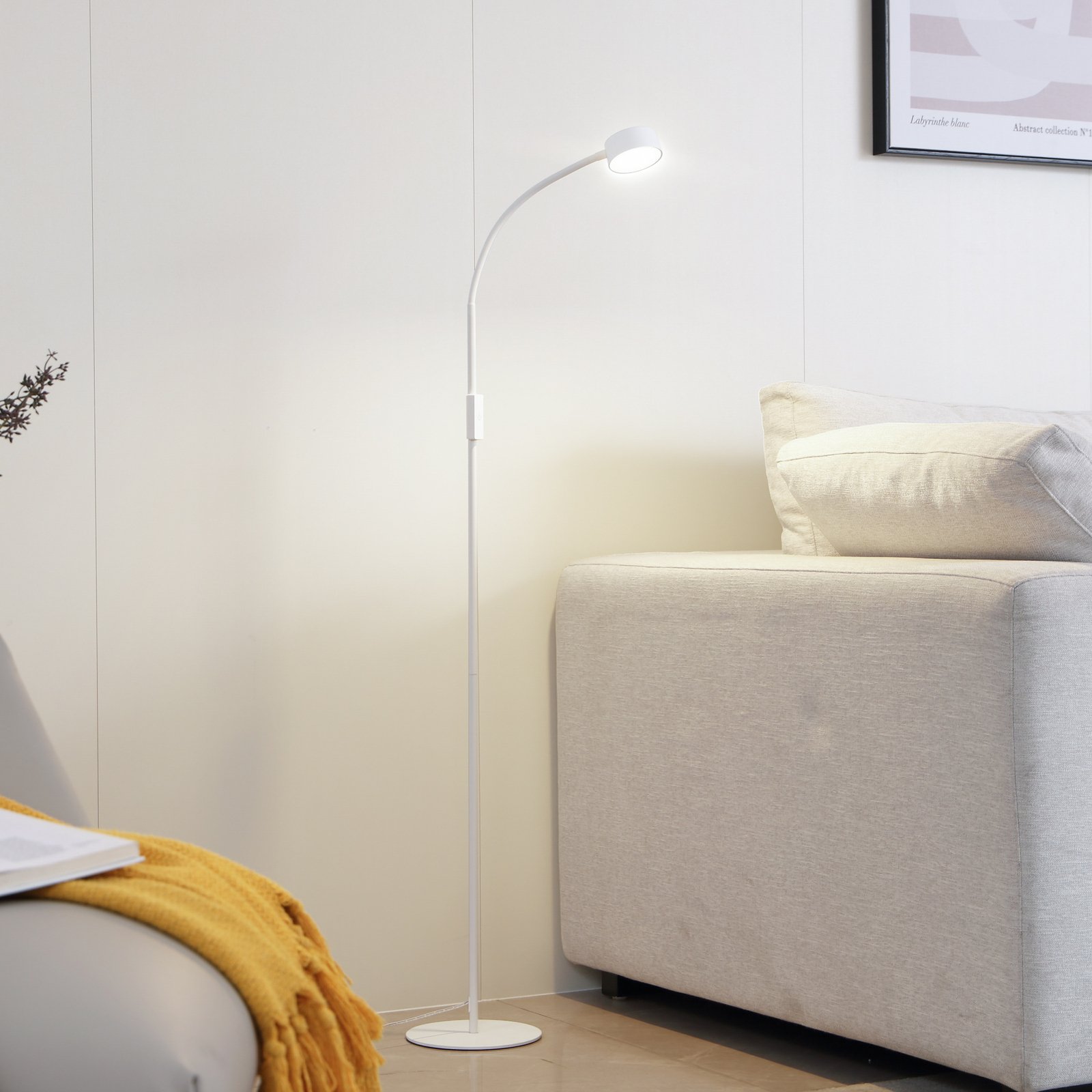 Lindby LED stojacia lampa Maori, biela, CCT, stmievateľná, USB