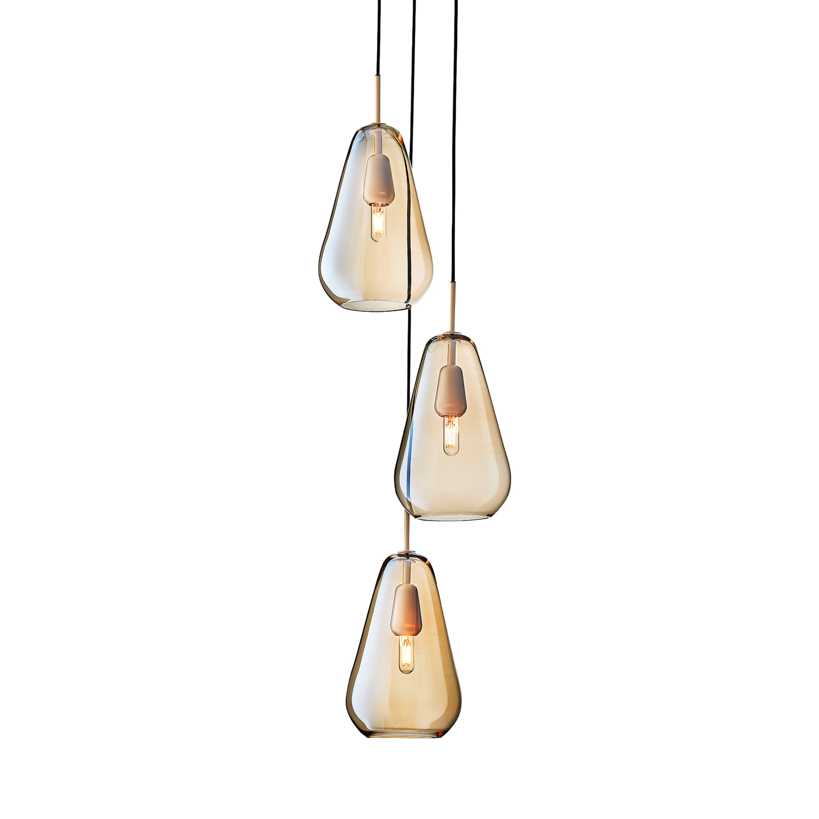 Nuura Anoli 3 hanging light, 3-bulb gold