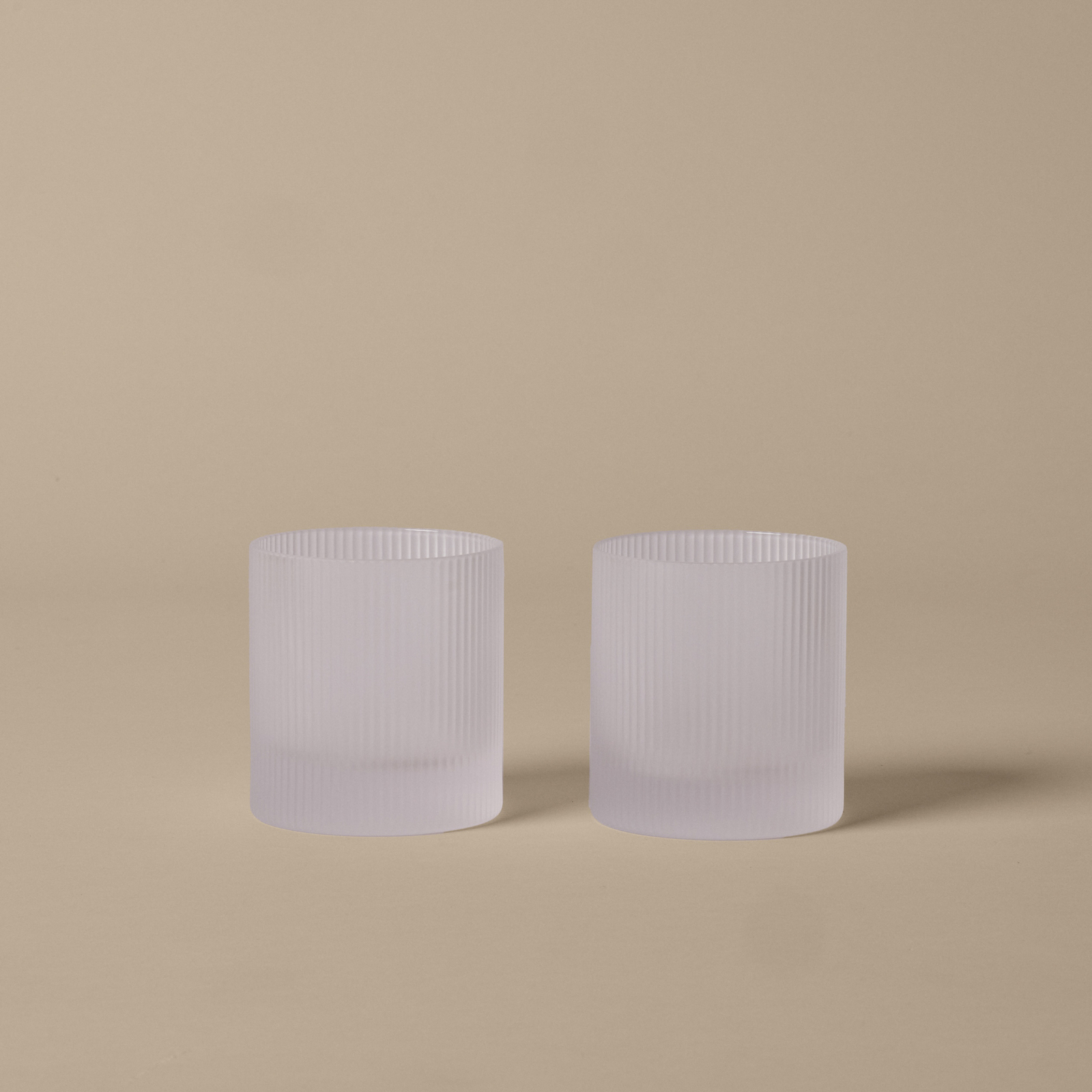 Ripple Tumbler-Glas, frosted, 2er-Set - ferm LIVING