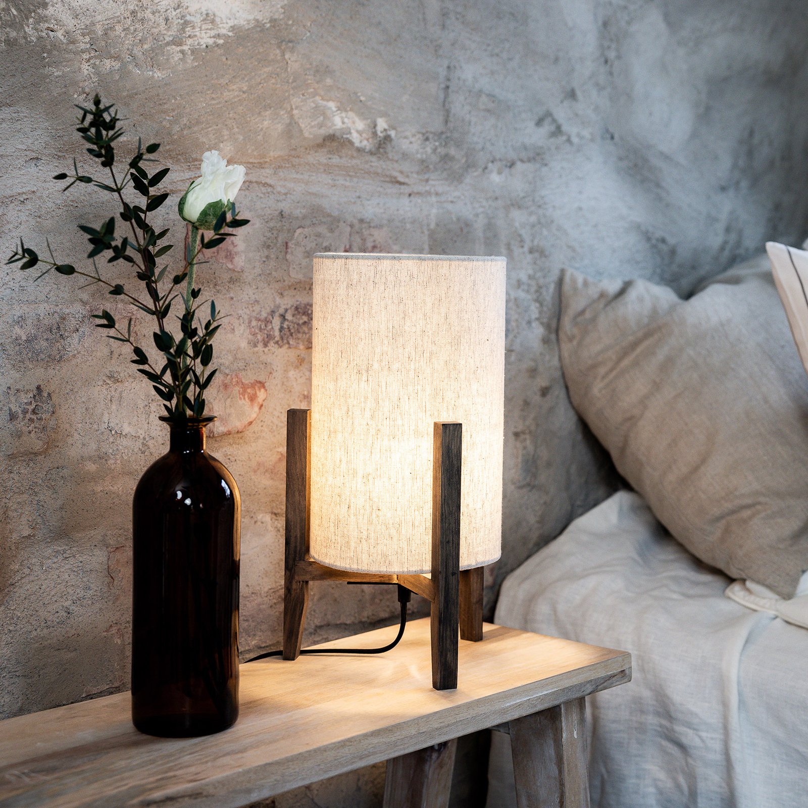 Eruca 1 Lampe de Table H39 Walnut/Beige - Markslöjd