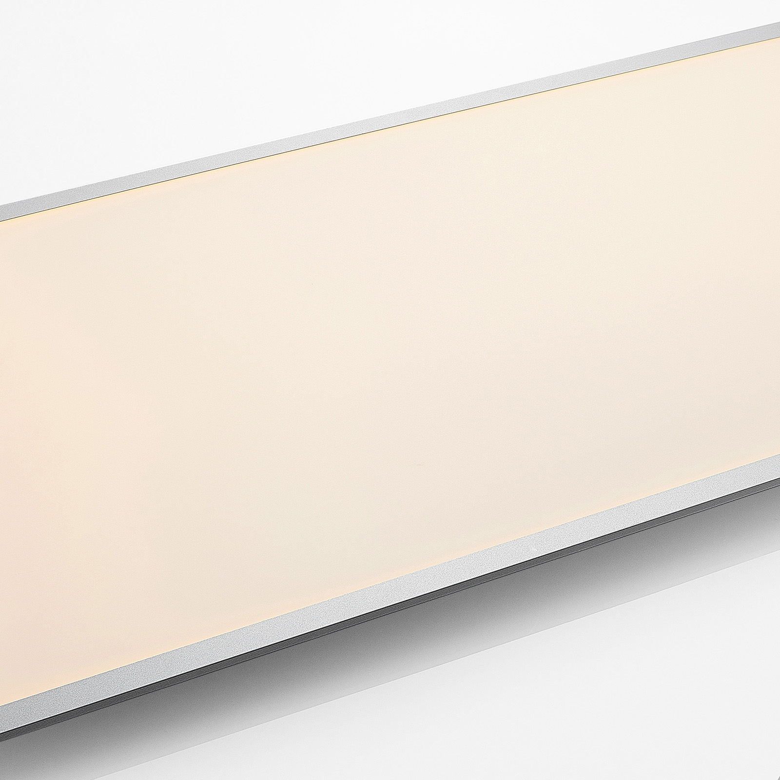 Lindby LED-Deckenleuchte Zento, 4.000 K, 120 cm, silber