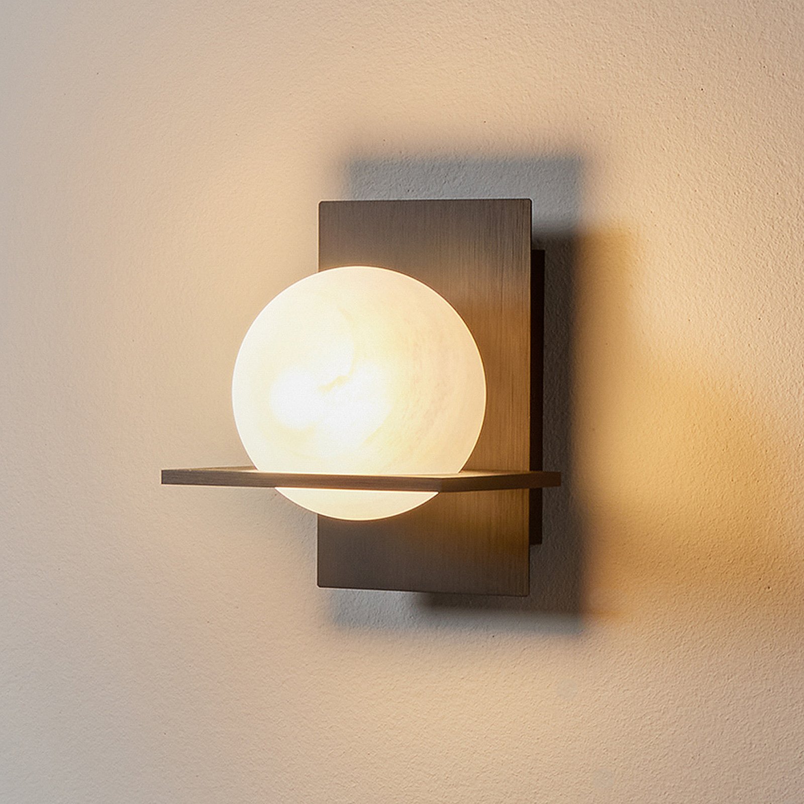 Kulka 1 Wandleuchte Opal/Schwarz - Lucande