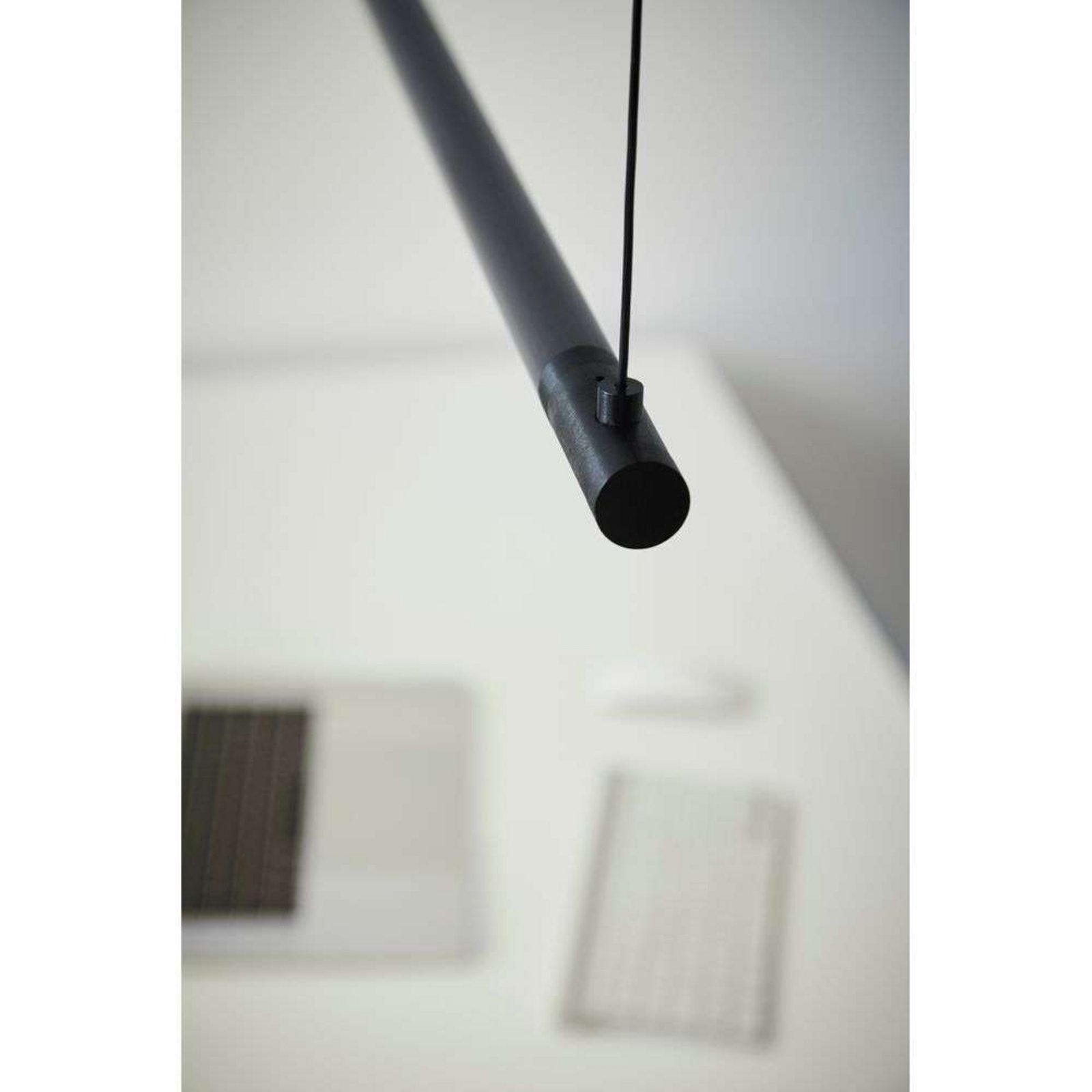 Straw 200 Pendant Black - Loom Design