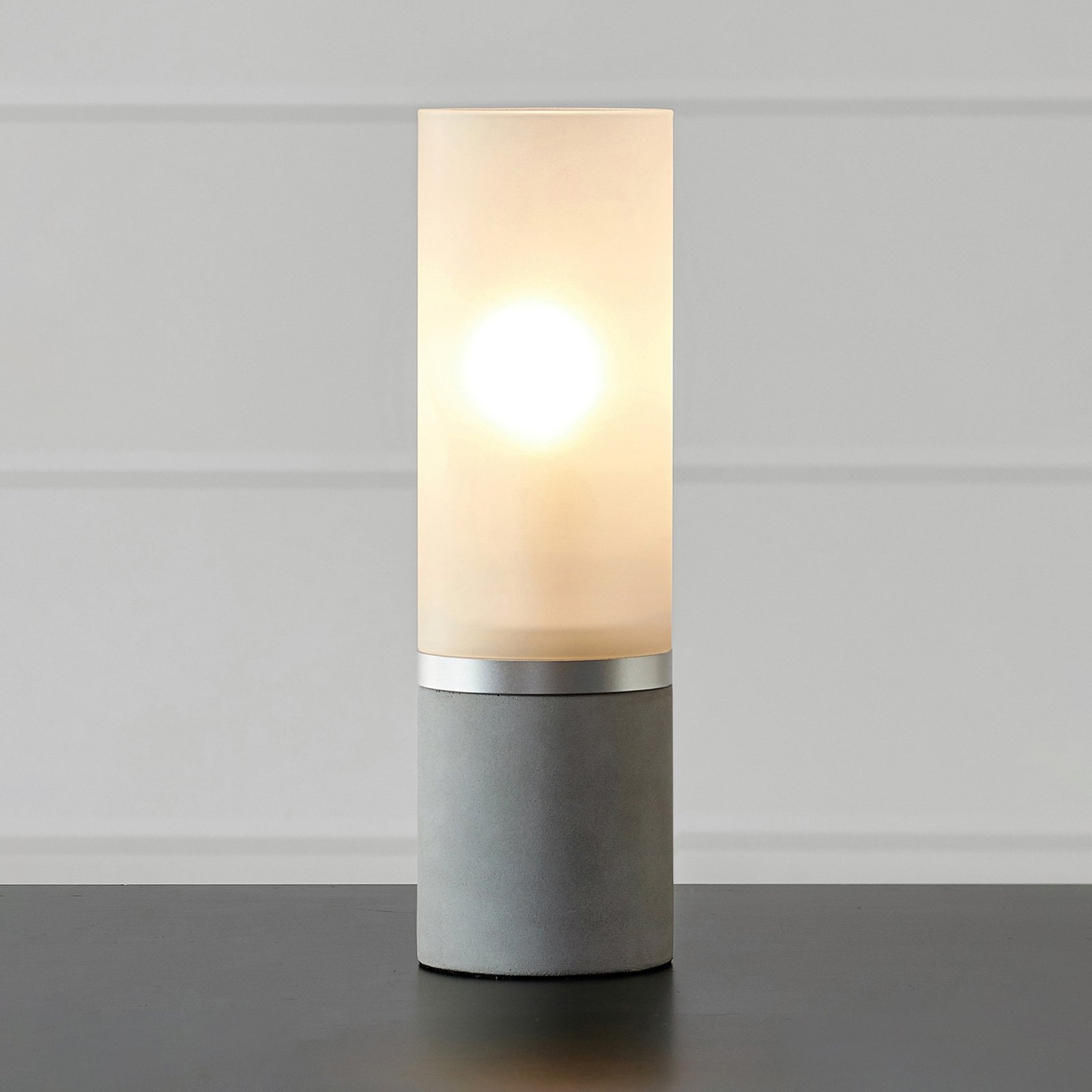 Table lamp Molo, concrete base frosted glass height 30cm