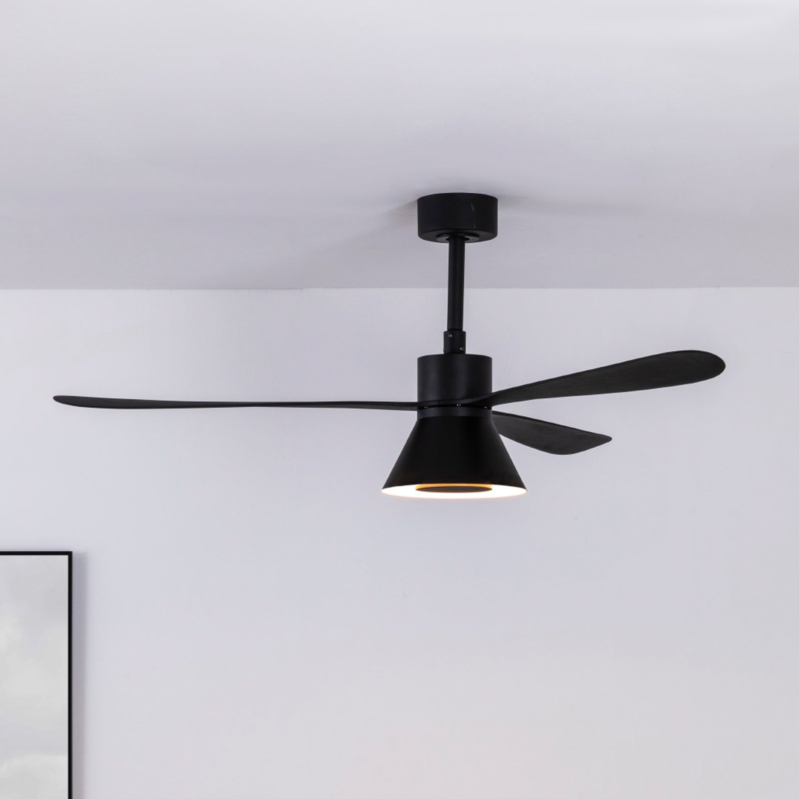 Ventilador de techo Amelia Cone lámpara LED, negro