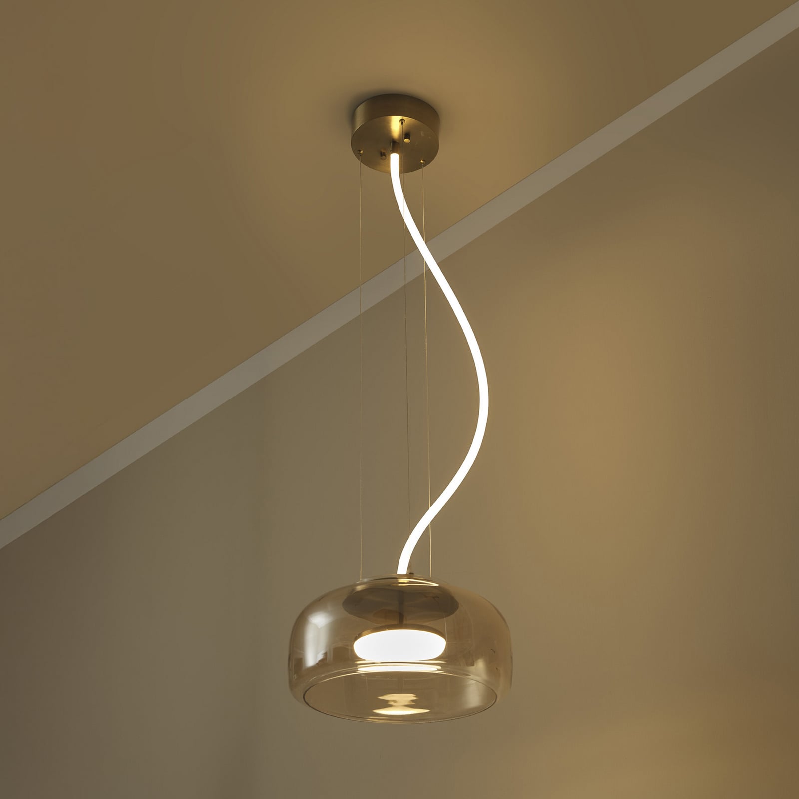 OSRAM DECOR GLOW LED lógó lámpa, borostyánsárga/arany, Ø 38 cm, felfelé/lefelé