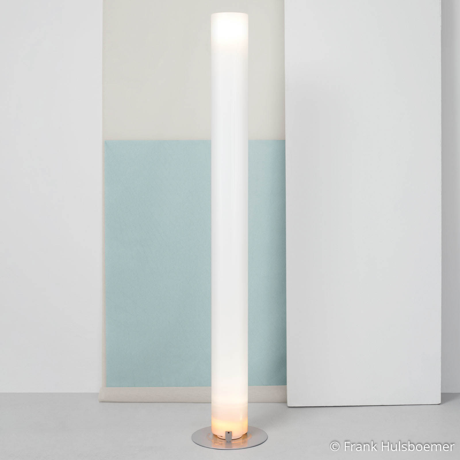 FLOS Stylos - cylindrical floor lamp