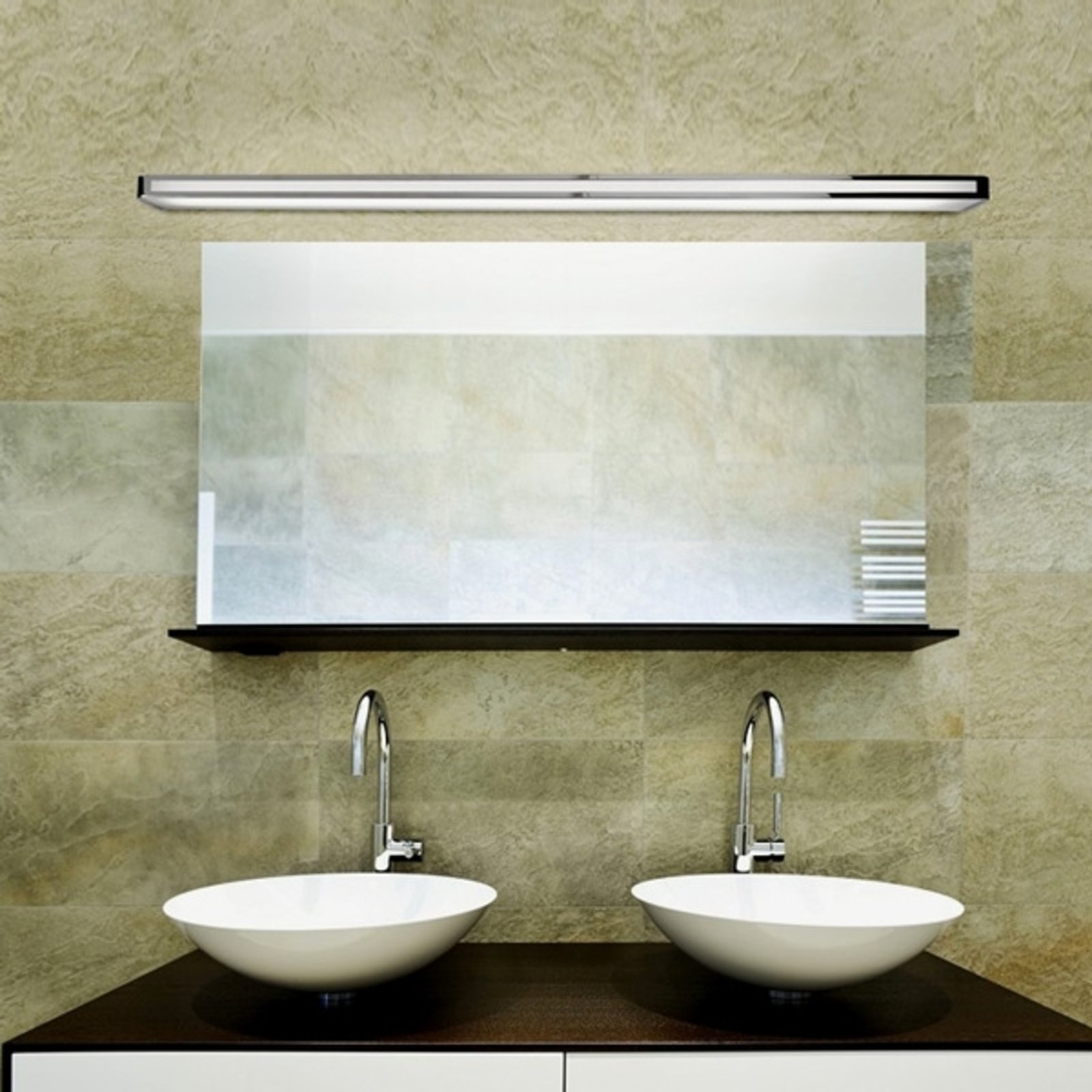 Pujol Arcos versatile wall light in chrome, 150 cm, for Bathroom, aluminium, polycarbonate, G5, 80 W, energy efficiency: A++, L: 150 cm, H: 4.5 cm
