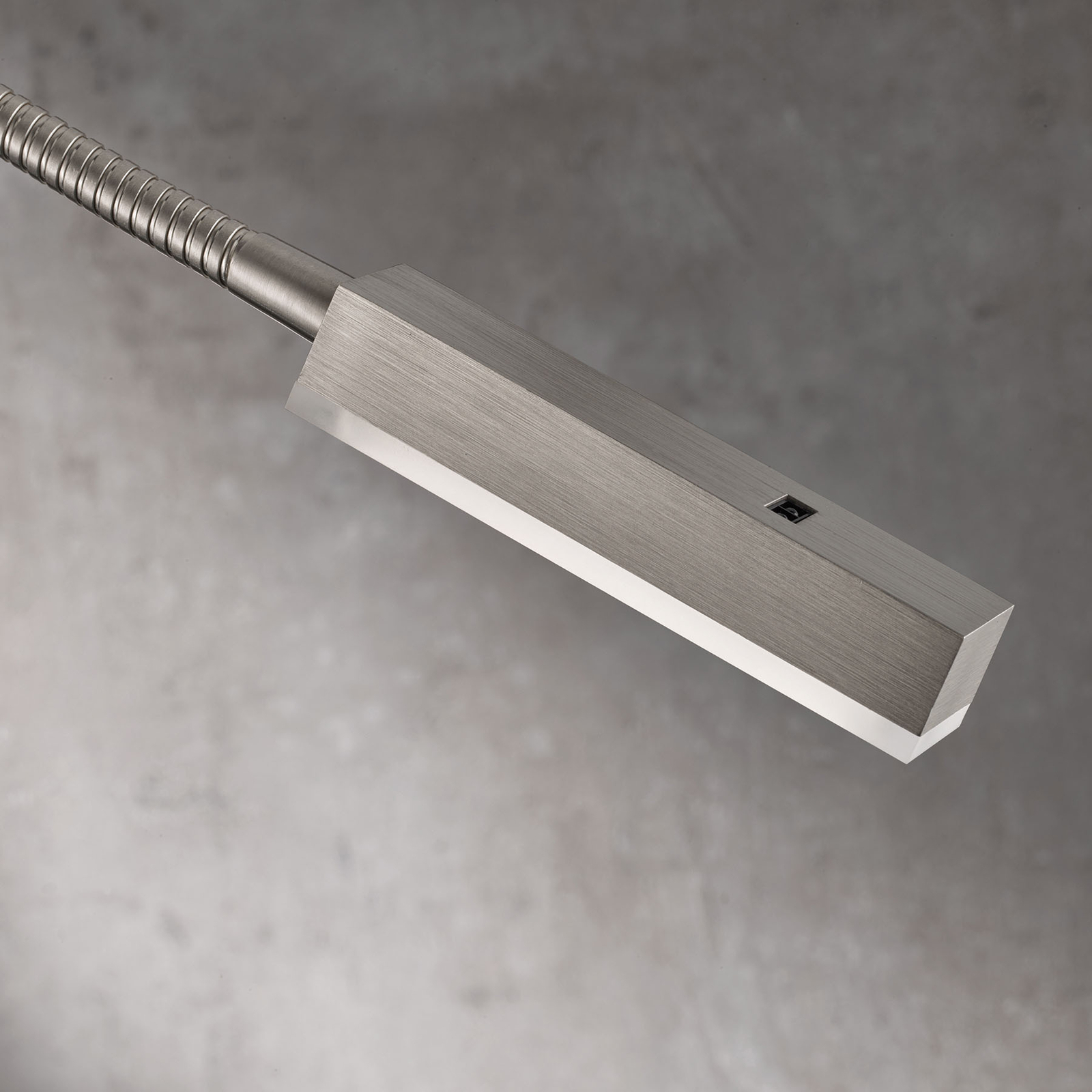 Raik LED clip-on light with gesture control, 60 cm