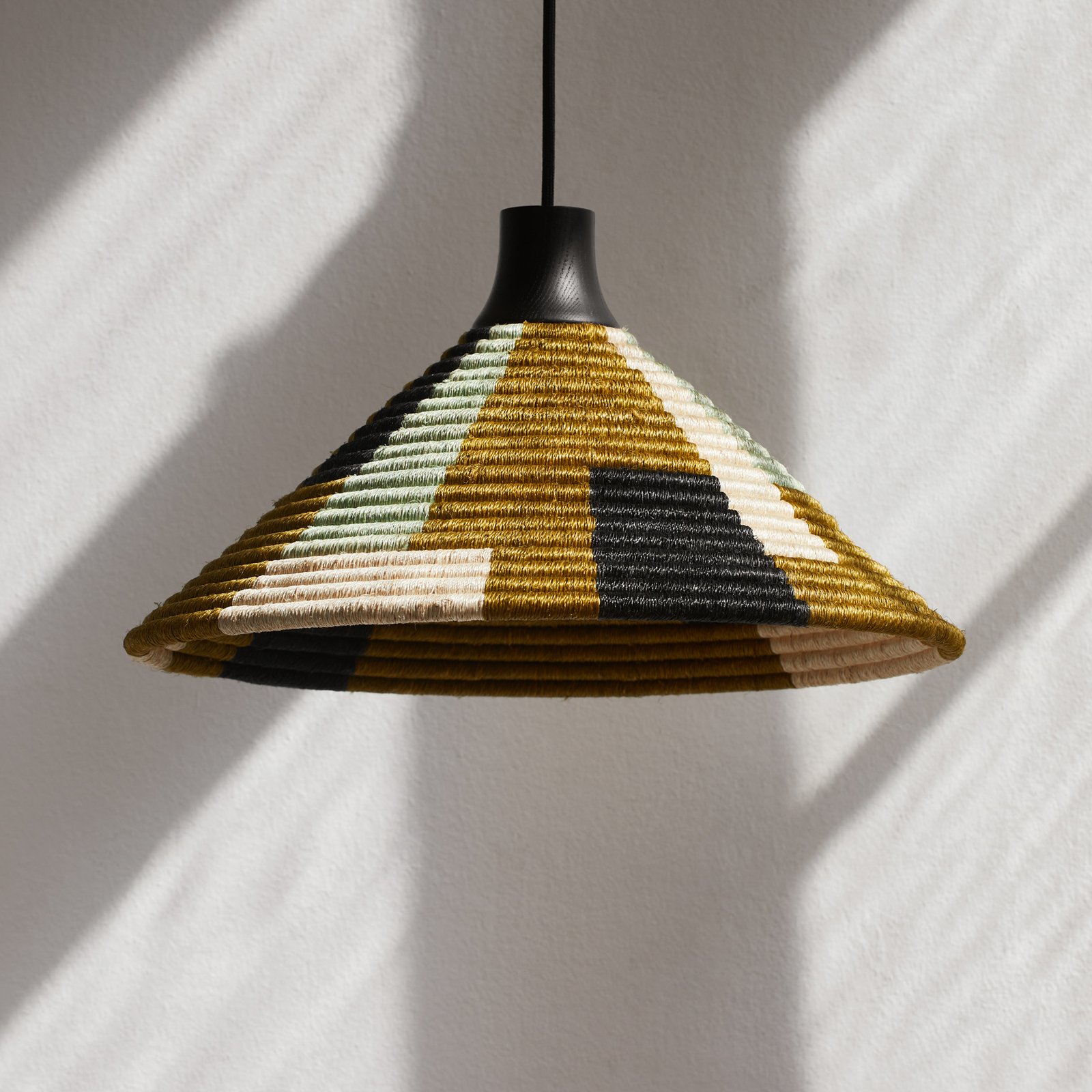 Forestier Parrot pendant light S, handmade