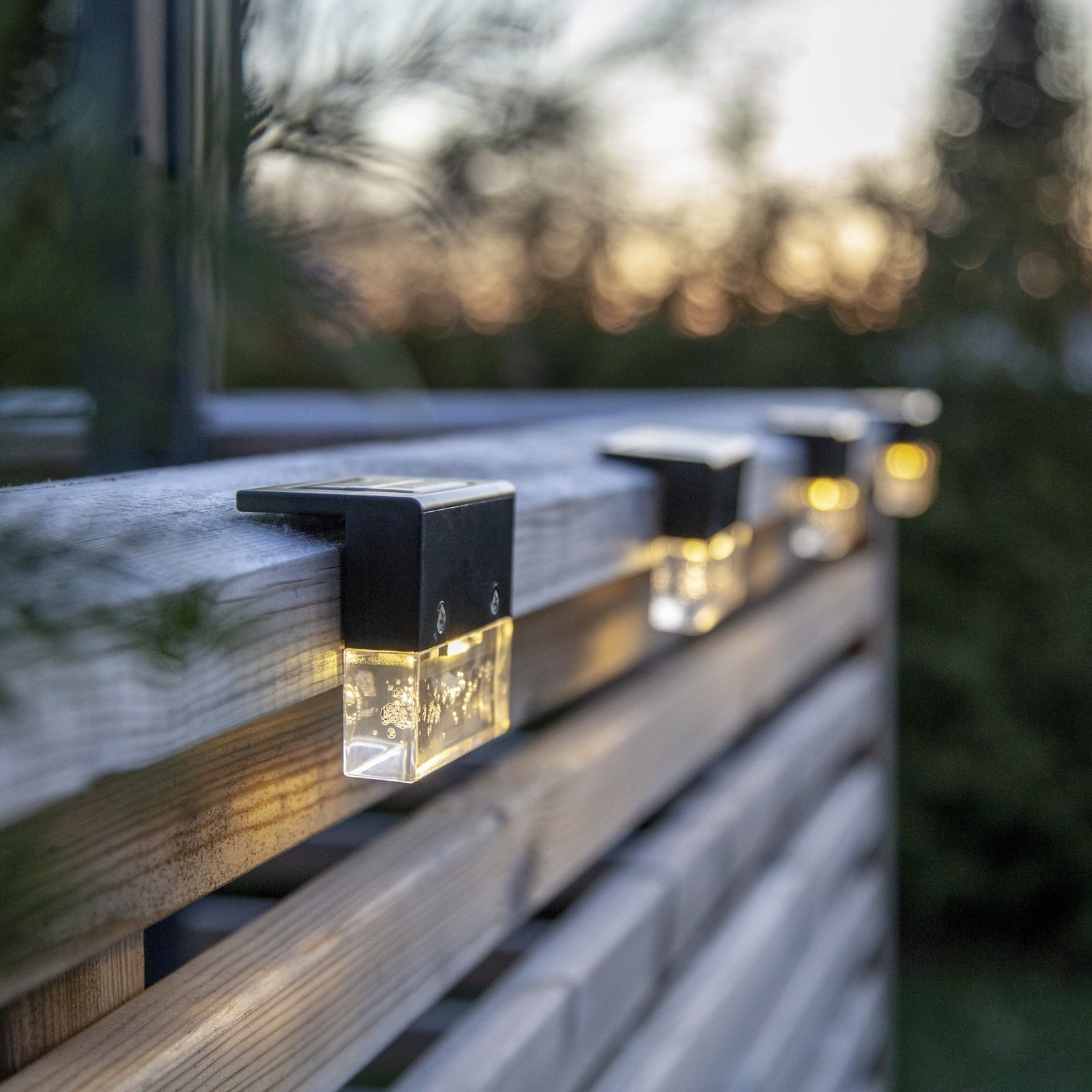 Lampada LED solare Bubbly Fence, nero, plastica, set di 4 pezzi