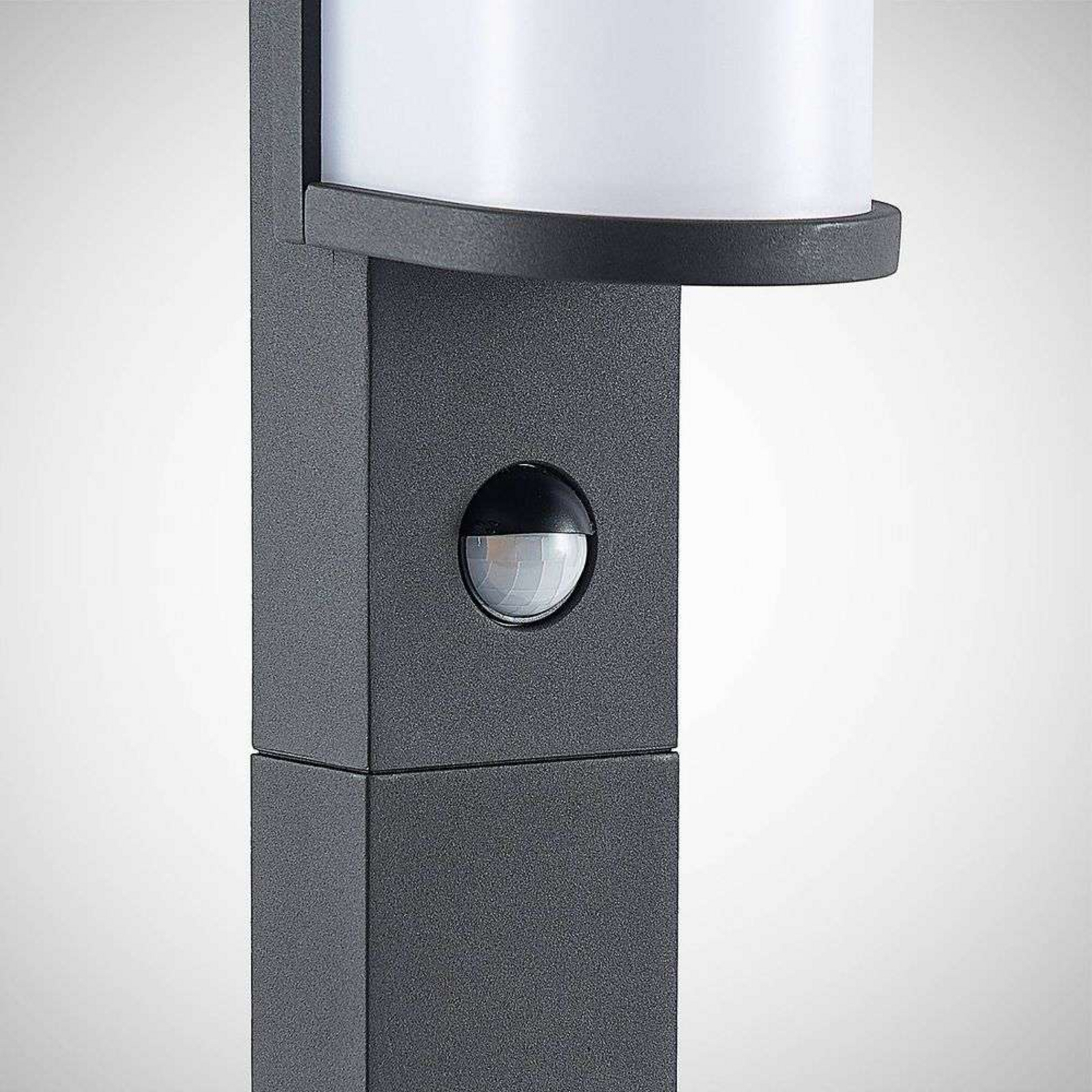 Jokum LED Havelampe H60 w/Sensor Graphite - Lucande