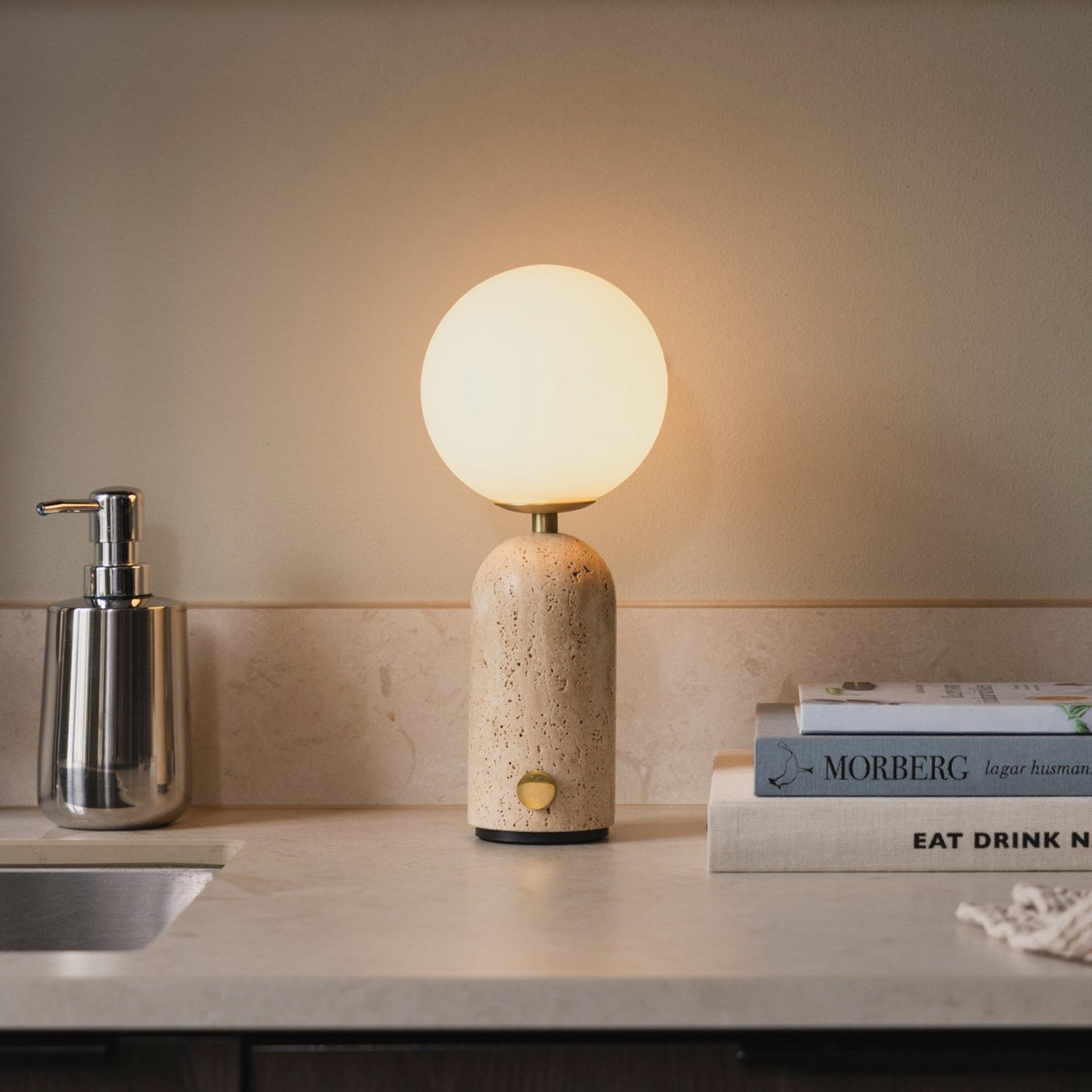 Globen Lighting Lampă de masă cu baterie Torrano travertin bej - Camera de zi / sufragerie - Design - bej alb opal - Piatră