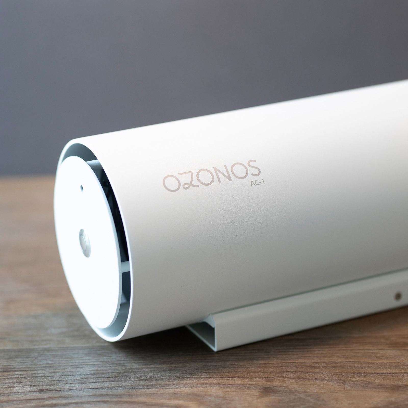 Ozonos AC-1 Pro mobiler Luftreiniger, 0,210 ppm O3