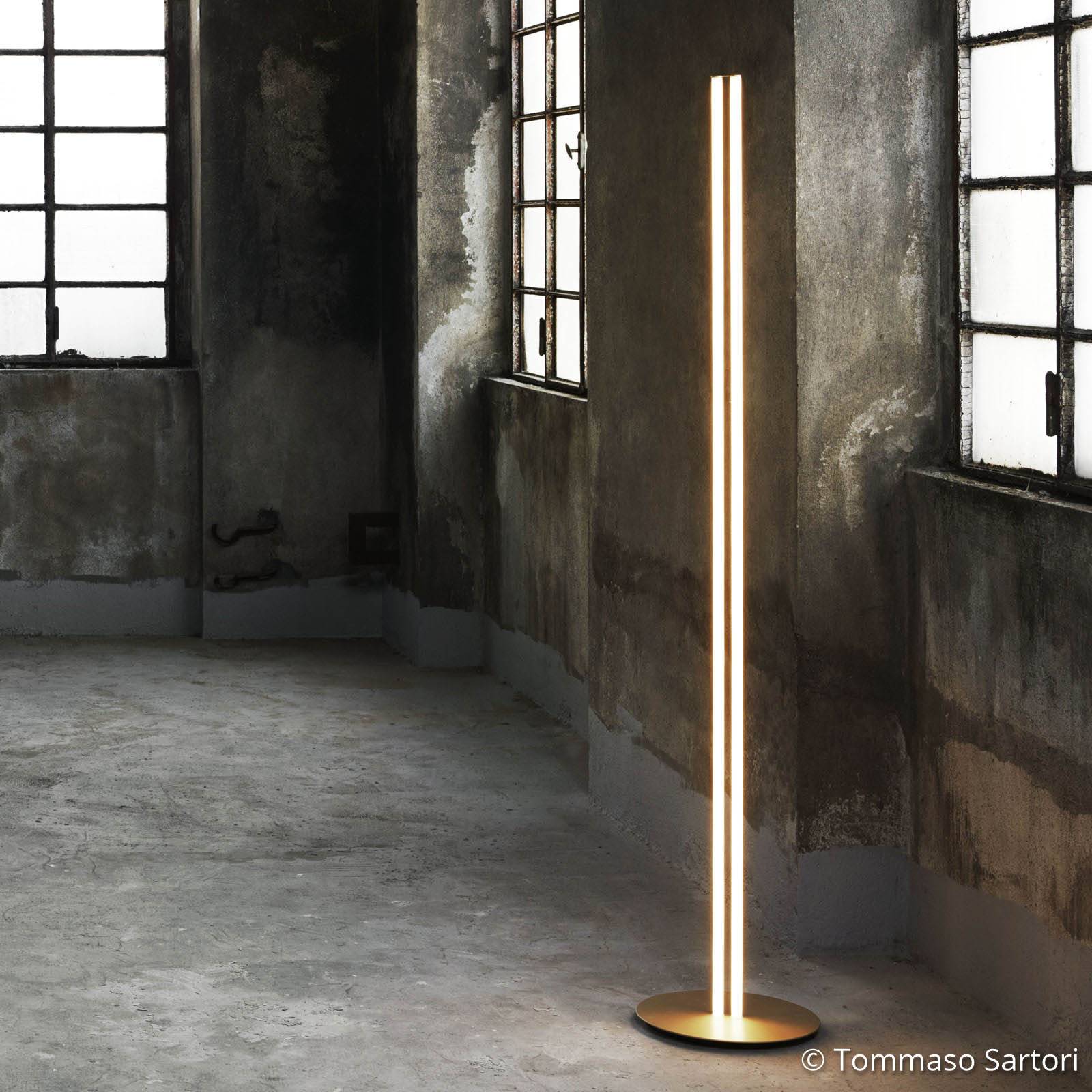 FLOS Coordinates lampa stojąca LED ściemniana