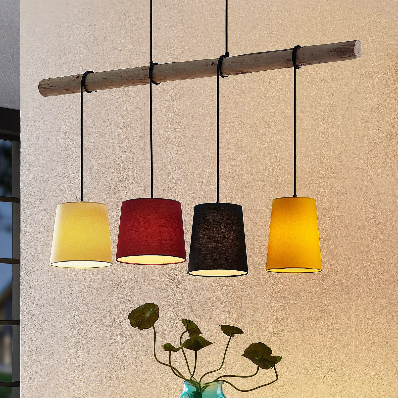 Lampă suspendată Lindby Hinai negru/roșu/galben textil 116cm - Camera de zi / sufragerie - Scandinavă - Lemn deschis negru galben roșu - Țesătură / Textil