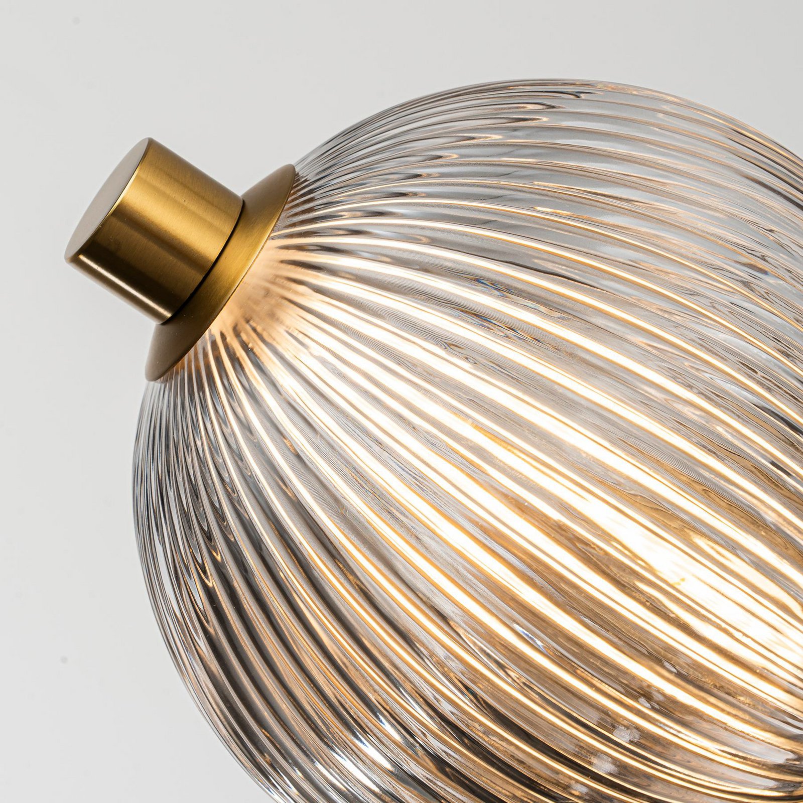 LED-vegglampe PALMAS gull/røykgrå Bredde 39 cm 2 lyskilder. IP44 LED-vegglampe PALMAS gull/røykgrå Bredde 39 cm 2 lyskilder. IP44