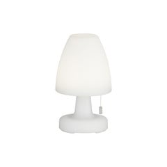 LED-akkupöytälamppu Termoli kartio, korkeus 25 cm