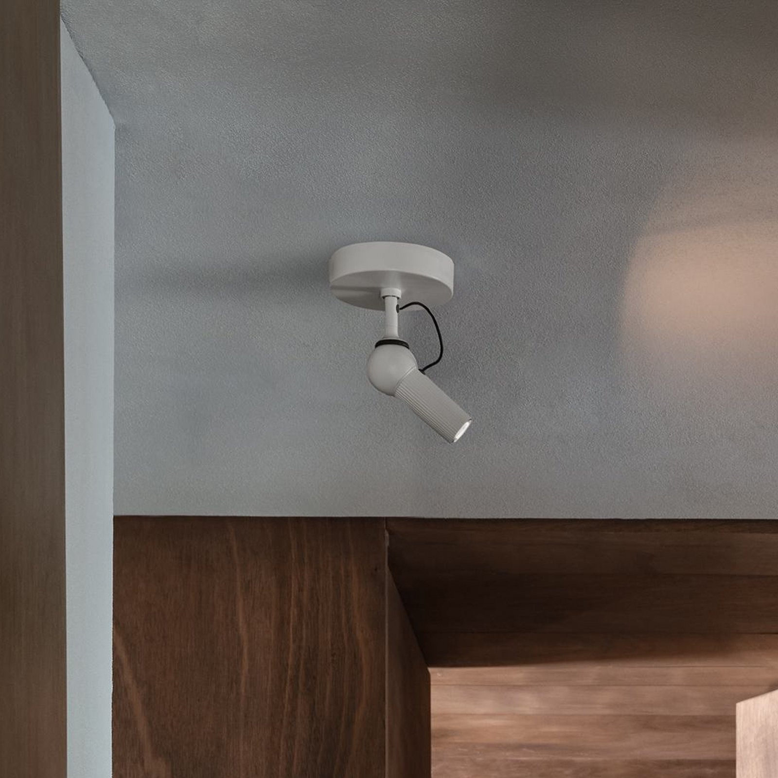 kdln LED stropna svjetiljka Bird, bijela, Ø 11 cm, metal