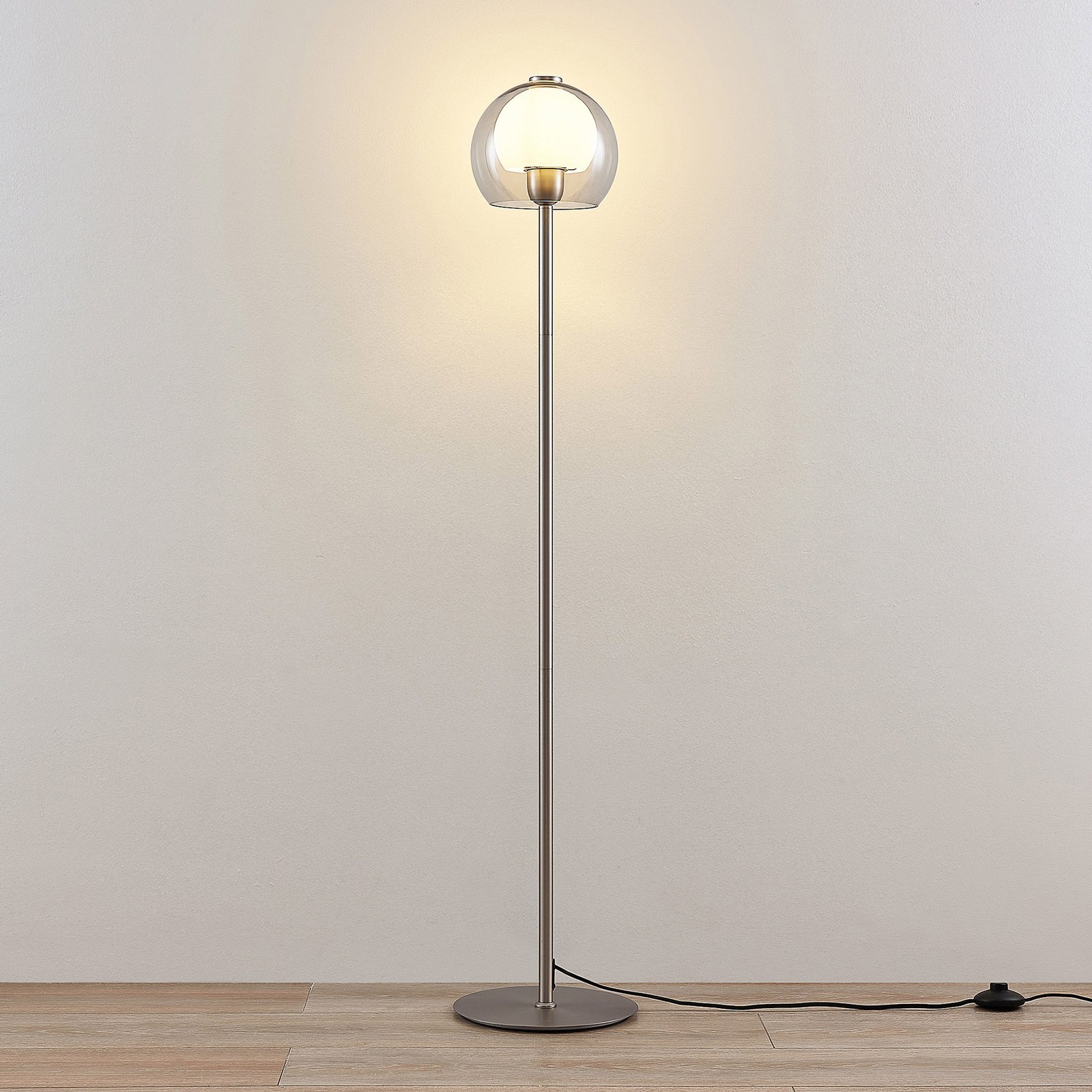 Lucande Kaiya floor lamp, glass lampshade