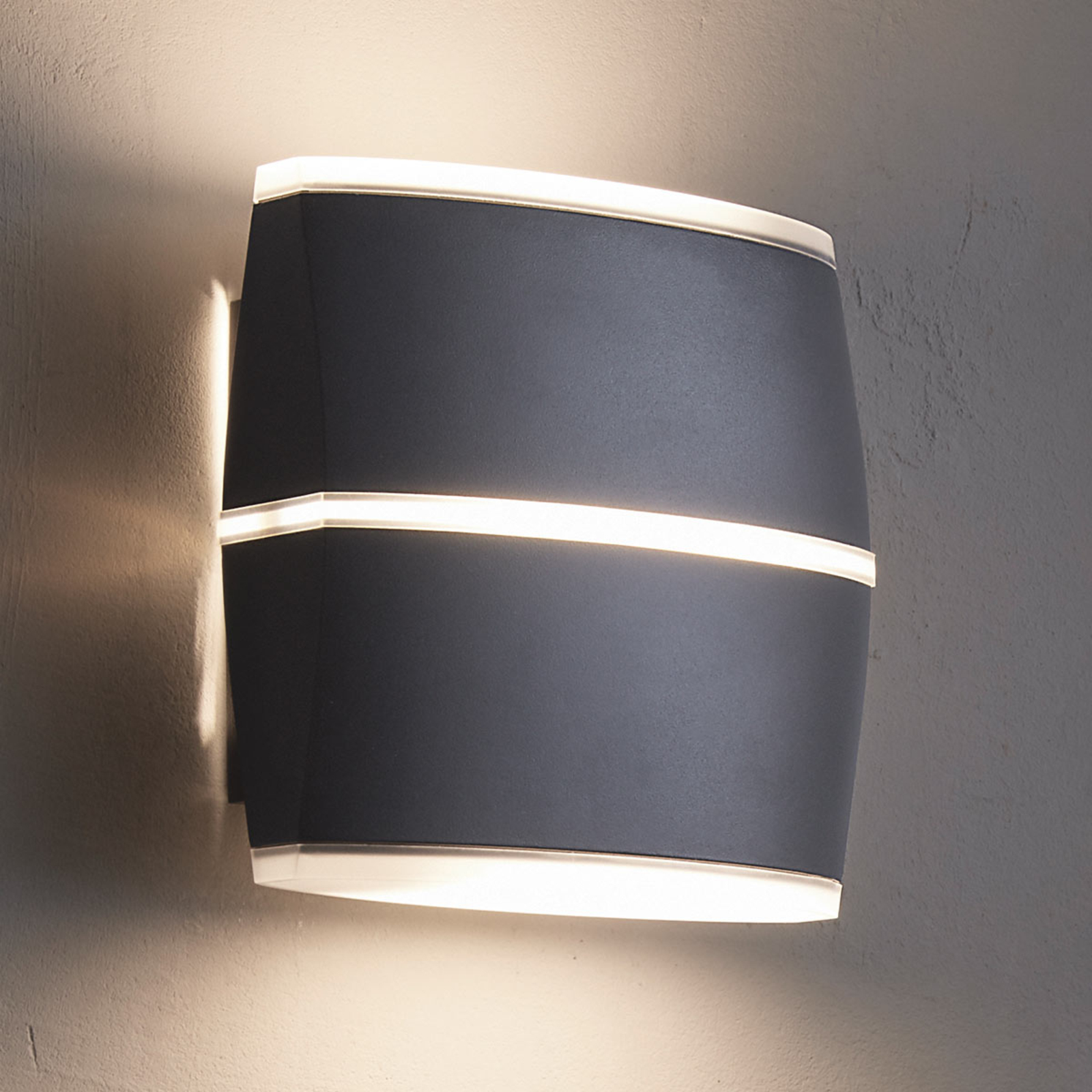 EGLO Perafita LED outdoor wall light in a modern shape, aluminium, plastic, 6 W, energy efficiency: A+, W: 17.5 cm, H: 17 cm