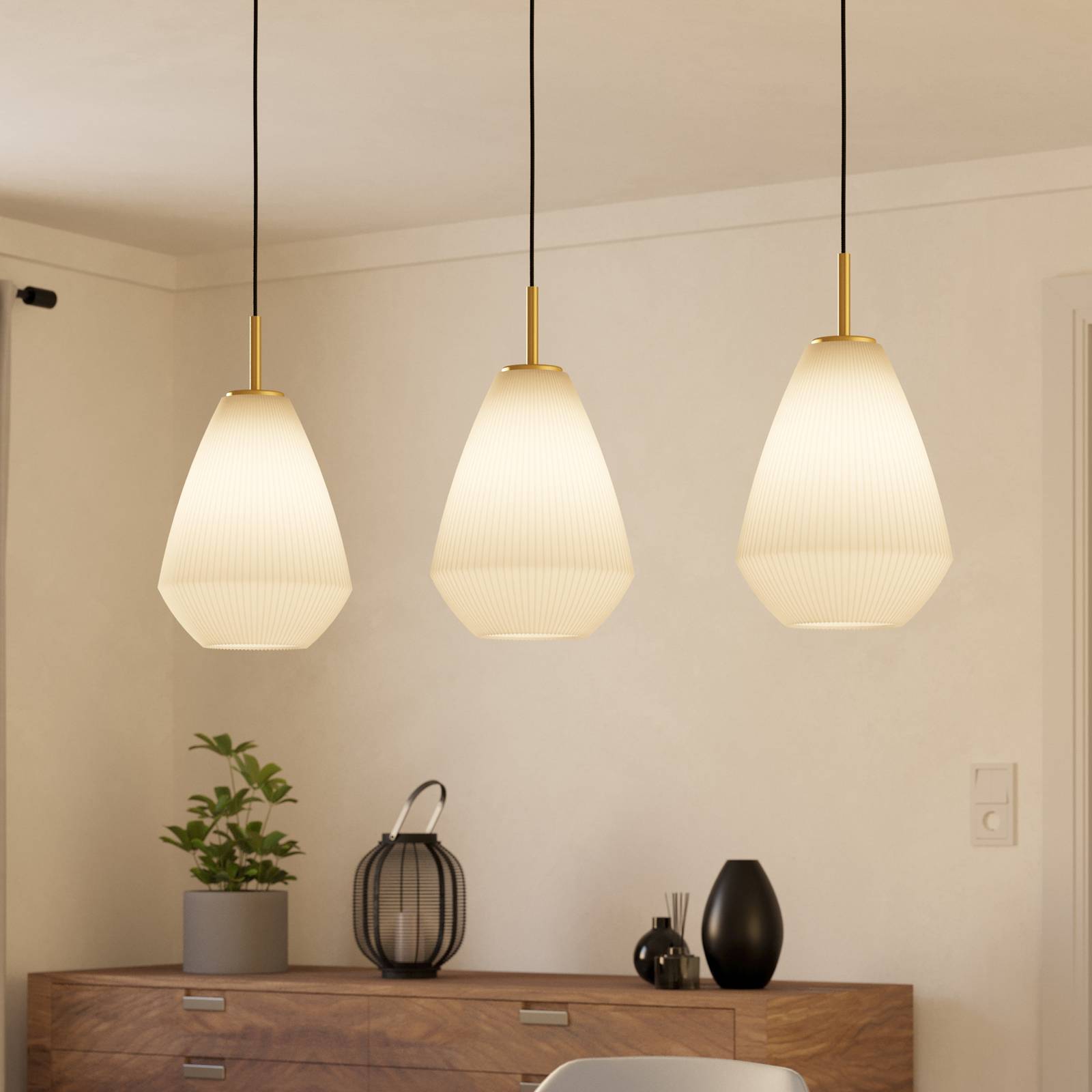 Hängelampe Caprarola, Länge 90 cm, sandfarben, 3-flg., Glas günstig online kaufen