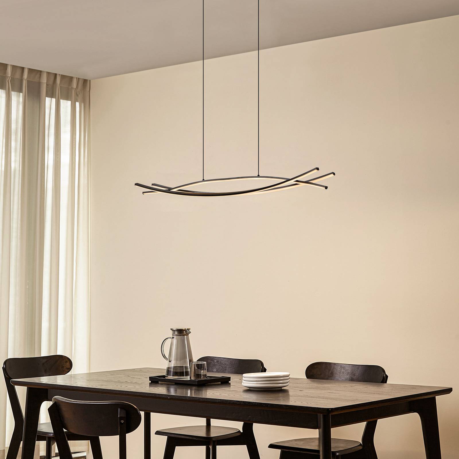 Lucande żyrandol LED Sayori, 98 cm, czarna, ściemniany