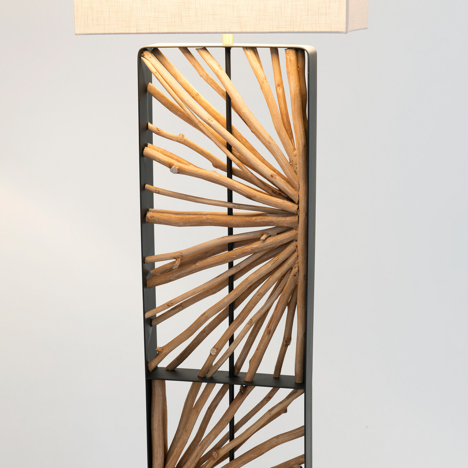 MONTE ISOLA -maavalaisin, luonnonväri/beige, korkeus 160 cm, puu/tekstiili