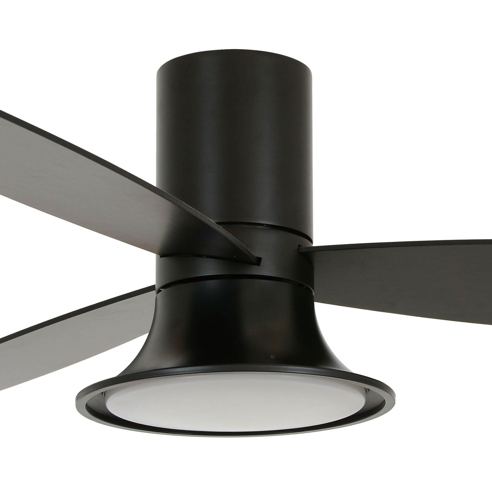 Beacon Ventilateur de plafond avec lumière Flusso noir 132cm silencieux