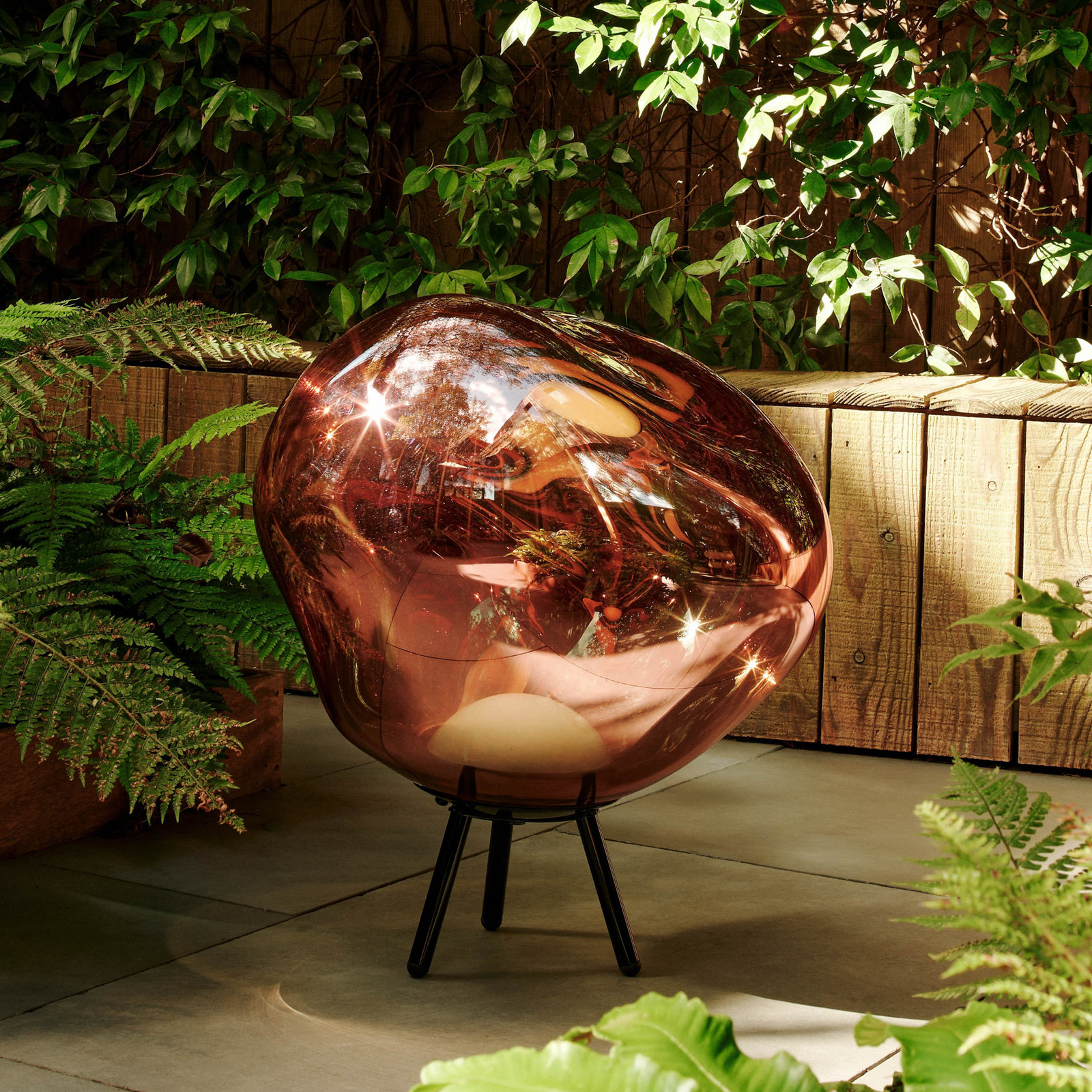 Tom Dixon Lampe de terrasse LED rechargeable Melt large, couleur cuivre