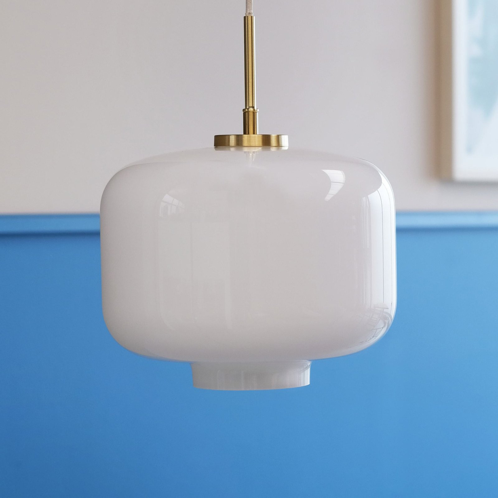 Dyberg Larsen hanging light Arp, brass-coloured, glass, Ø 30 cm