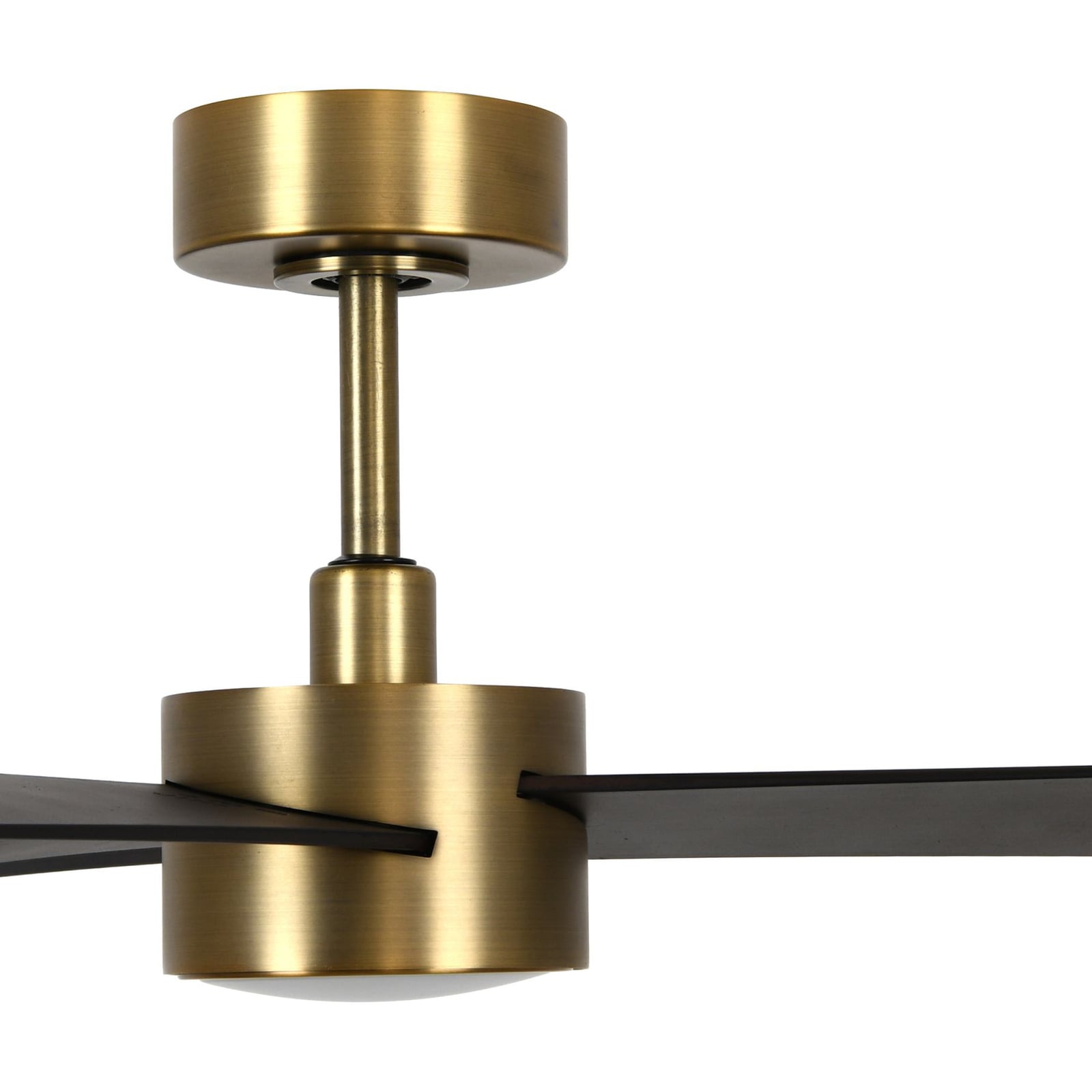 Ventilateur Climate IV avec éclairage, laiton/noyer, courant continu - Beacon Ventilateur Climate IV avec éclairage, laiton/noyer, courant continu - Beacon