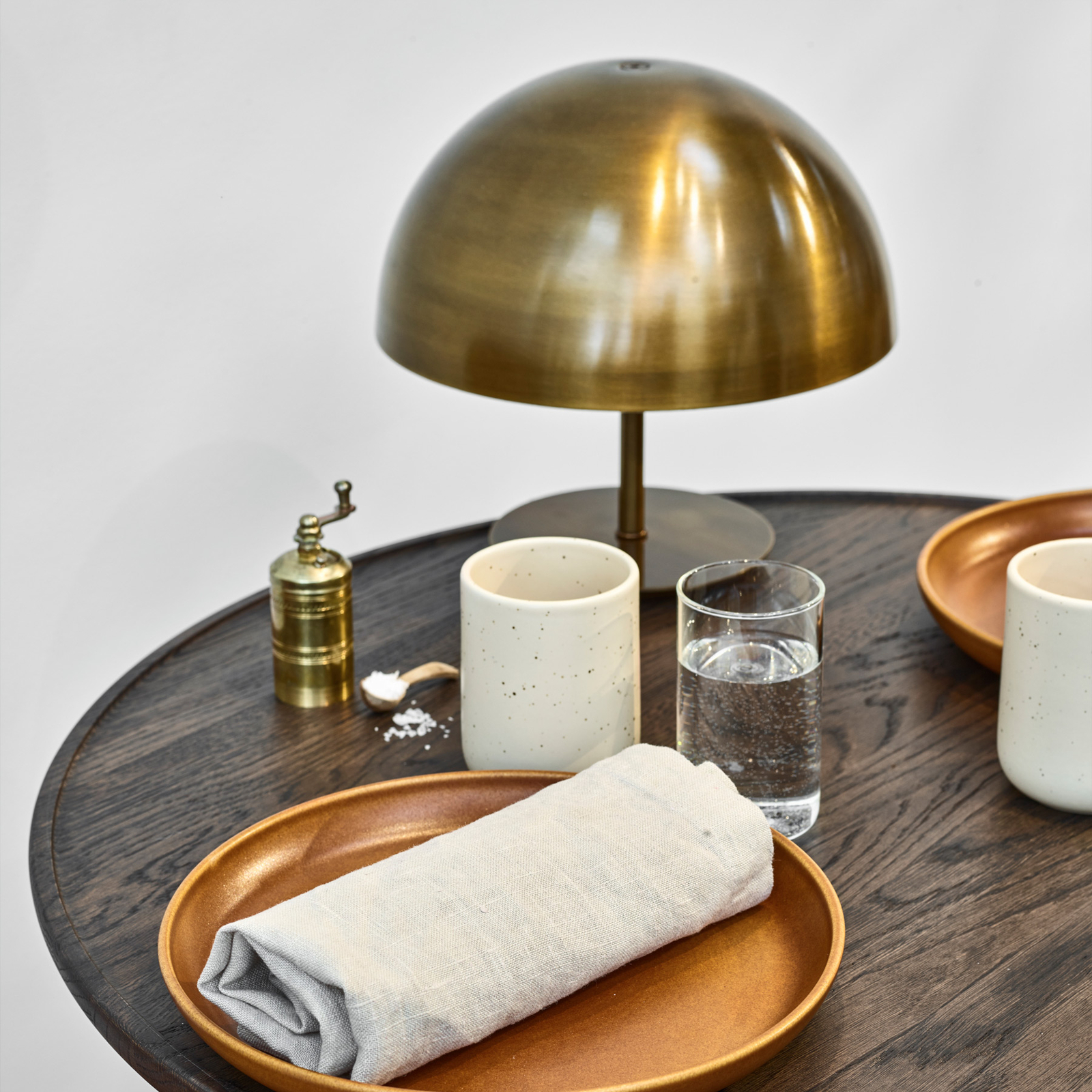 Mater Baby Dome table lamp, Ø 25 cm from brass