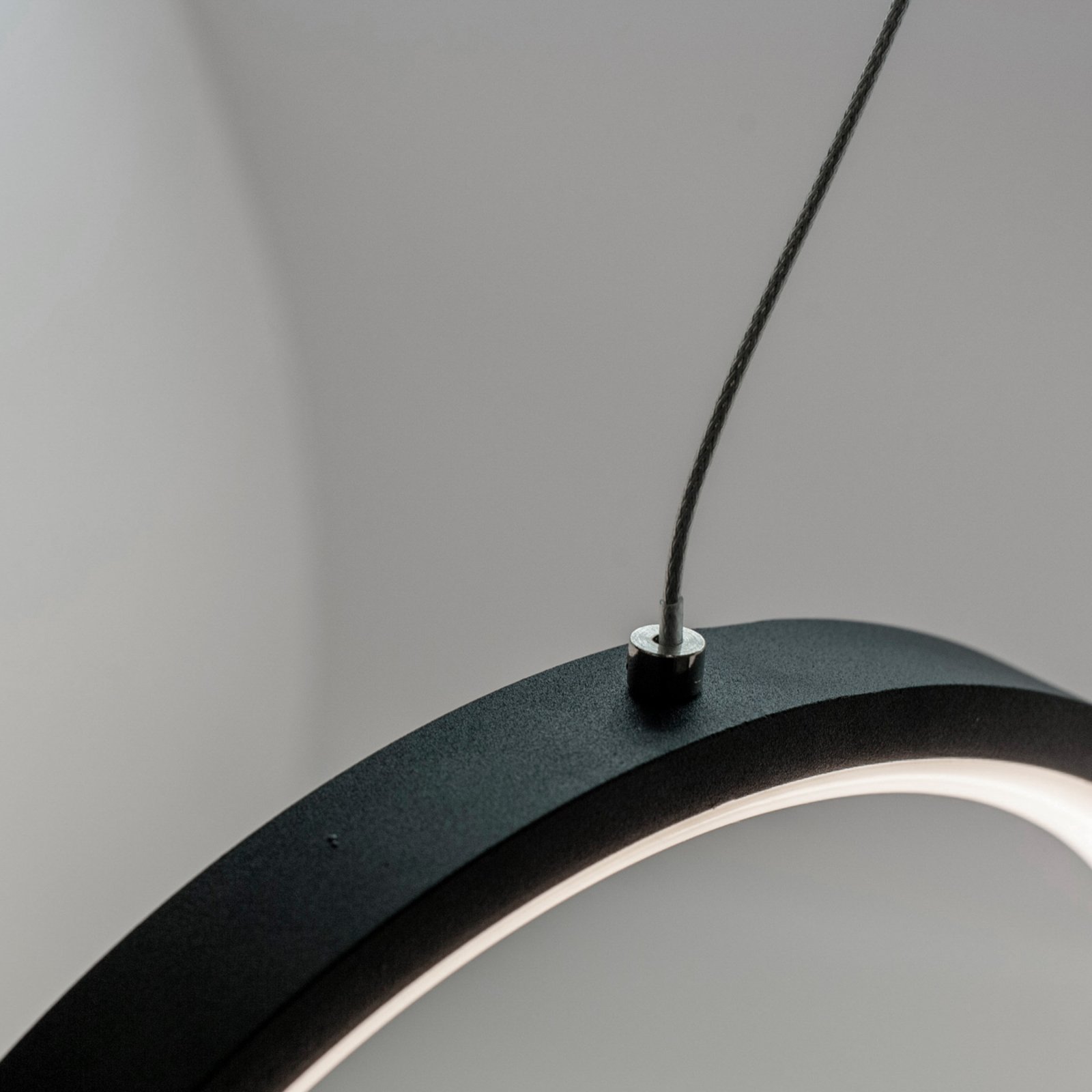 Lámpara colgante LED Kitesurf, 3 luces, negro