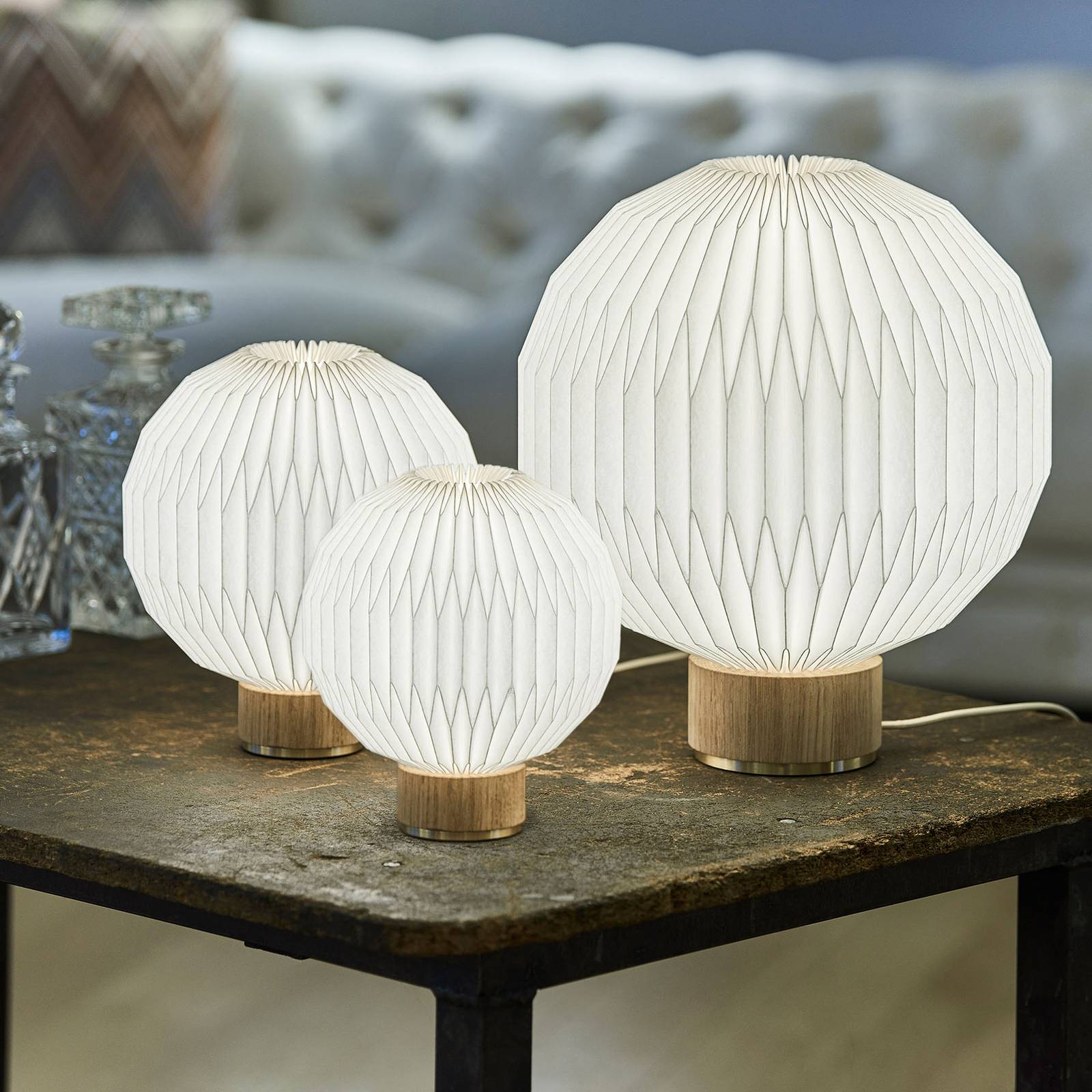 Le Klint LE KLINT 375 table lamp Ø 18 cm paper lampshade, for Living / Dining Room, paper, untreated oak, brass, E14, 10 W, energy efficiency: A++, H: 21 cm