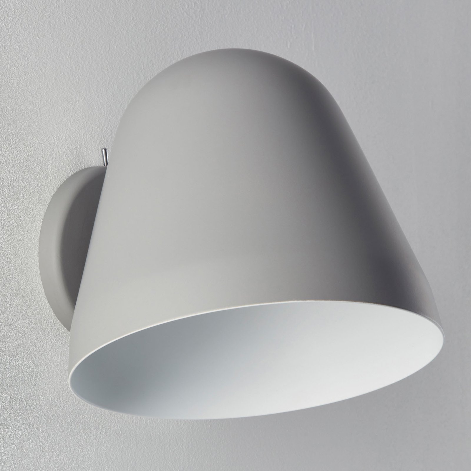 Nyta Tilt Wall Short wall light