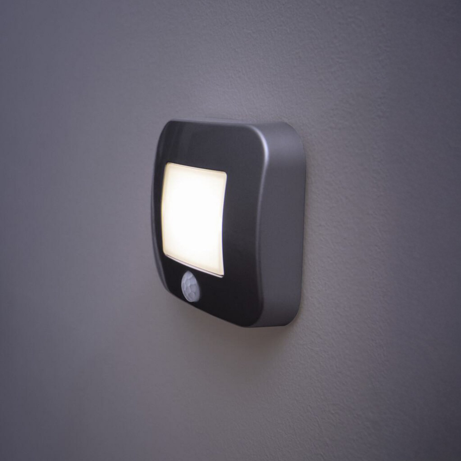 OSRAM Nachtlicht NIGHTLUX HALL, silber Sensor, Batterie IP54