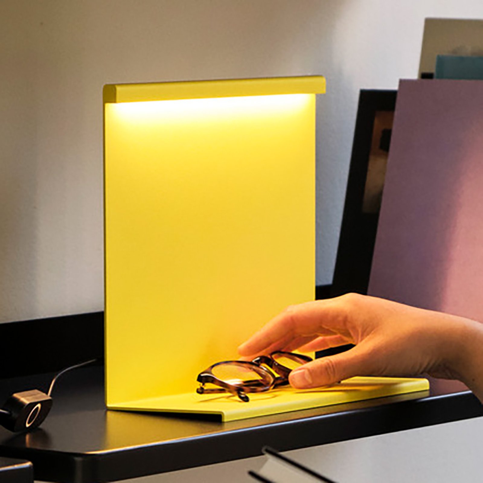 LBM Bordslampa Titanium Yellow - HAY