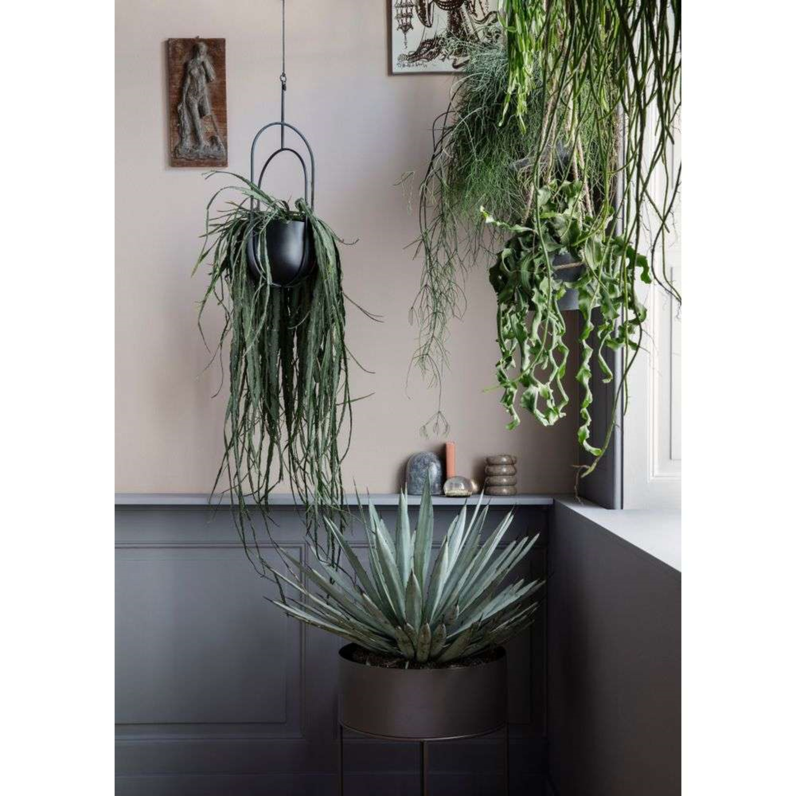 Hanging Deco Pot Black - ferm LIVING