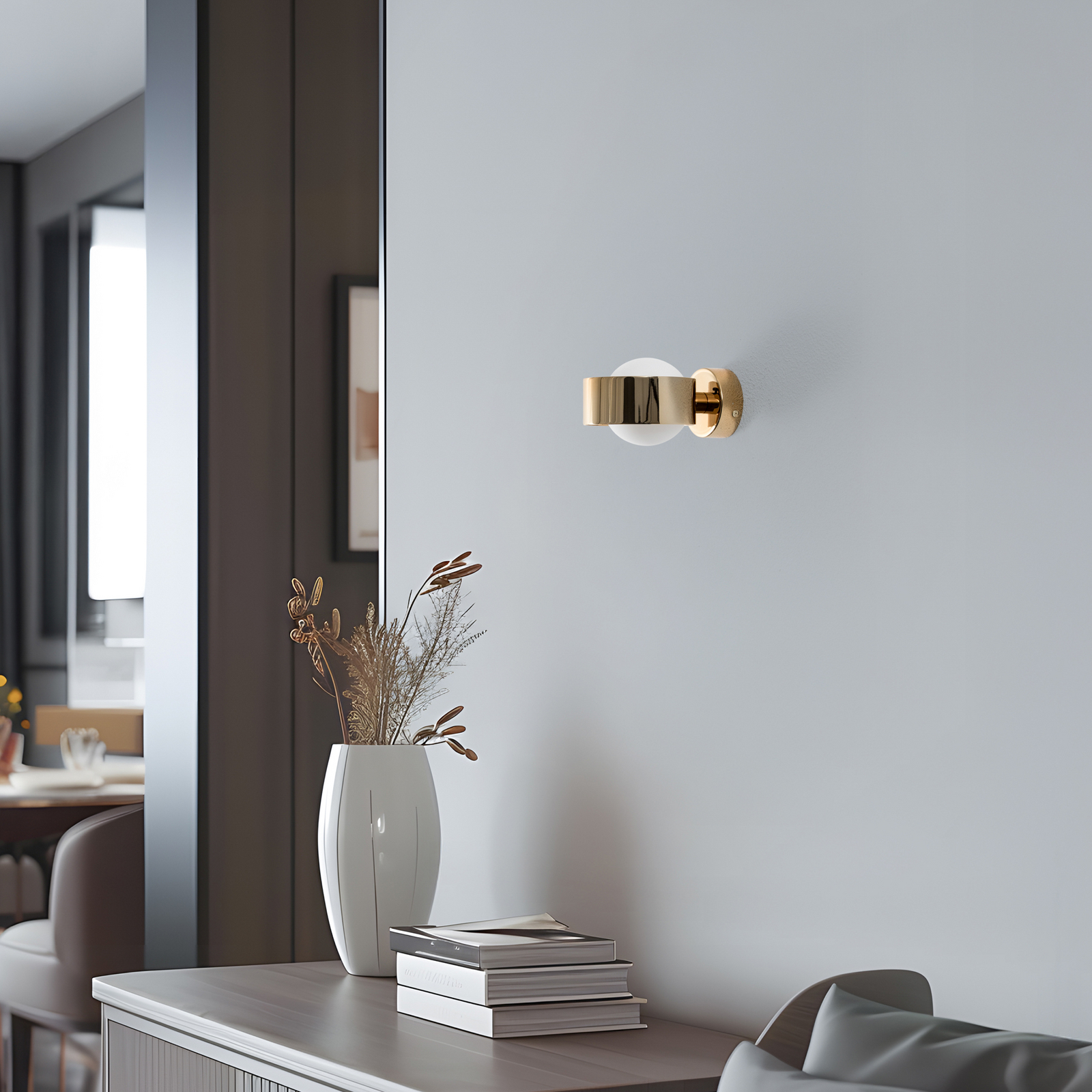 Aplique de pared Mado, acero color latón, cristal opalino, 1 luz Aplique de pared Mado, acero color latón, cristal opalino, 1 luz