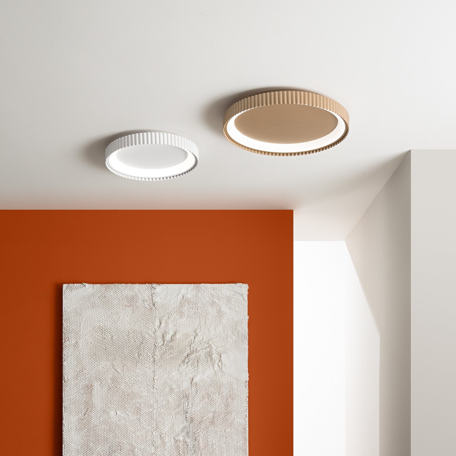 stropné LED svetlo Niike, zlatá farba, Ø 50 cm, kov, CCT