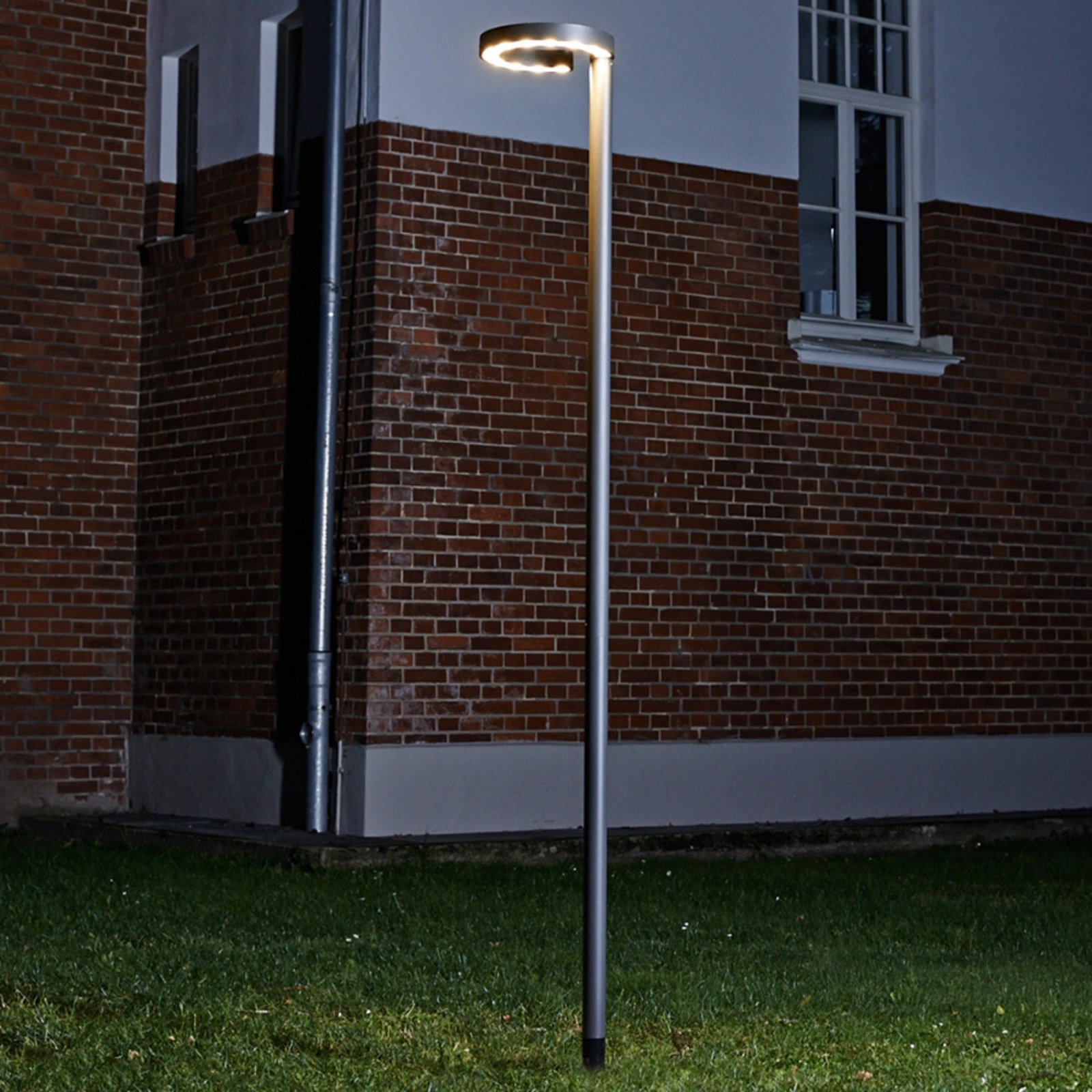 Lucande Jannis LED árbóc lámpa, gyűrűs