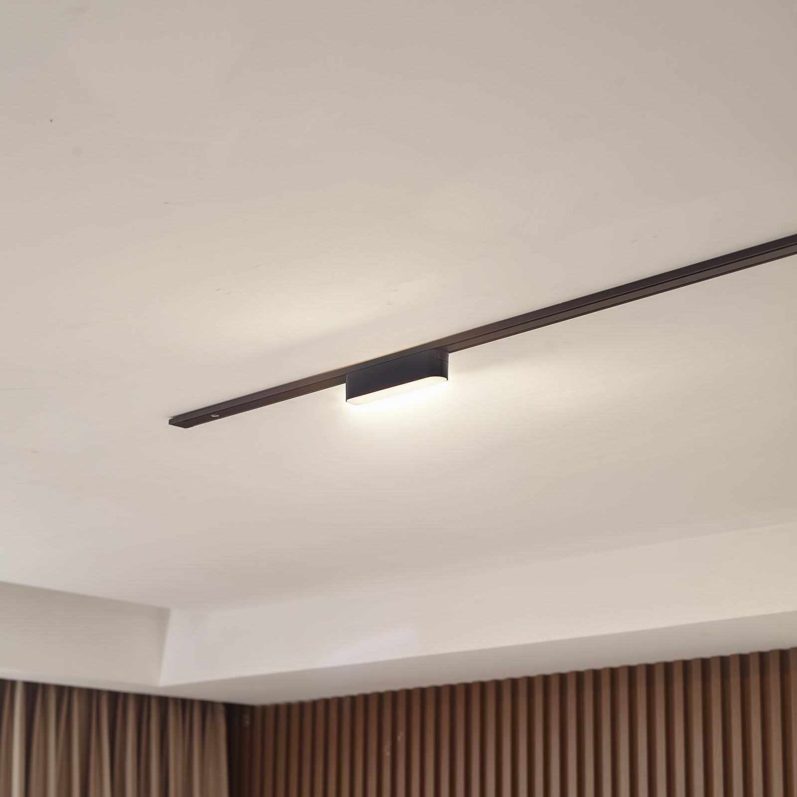 Lindby LED-Leiste 48 V Lumaro, schwarz,  5 W, Kunststoff