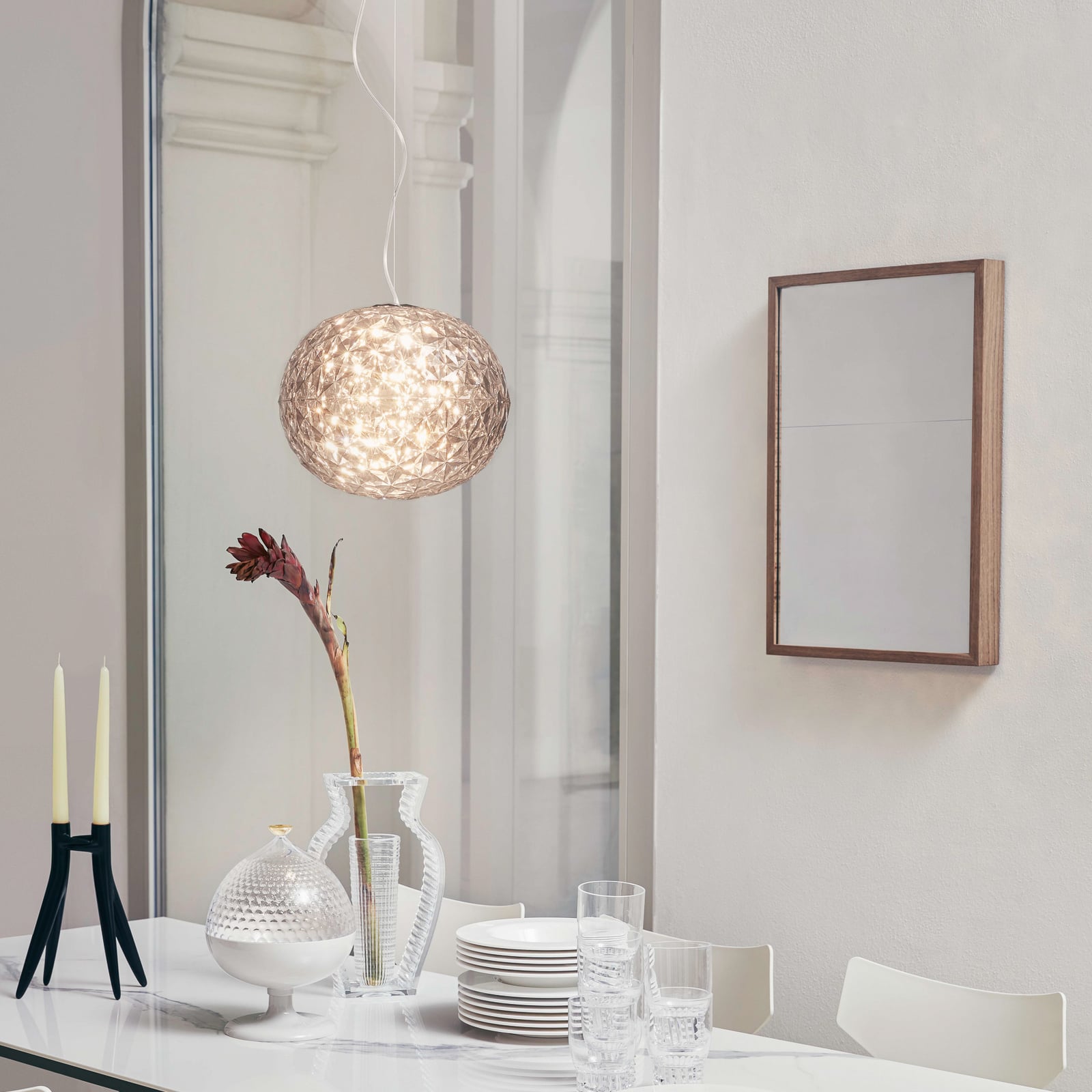 Abbracciaio candle holder, black, height 25 cm, aluminium - Kartell