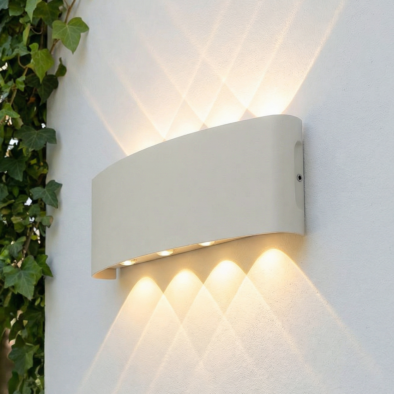 Lindby LED-Außenwandleuchte Ithan, 5-flg., weiß, 27cm