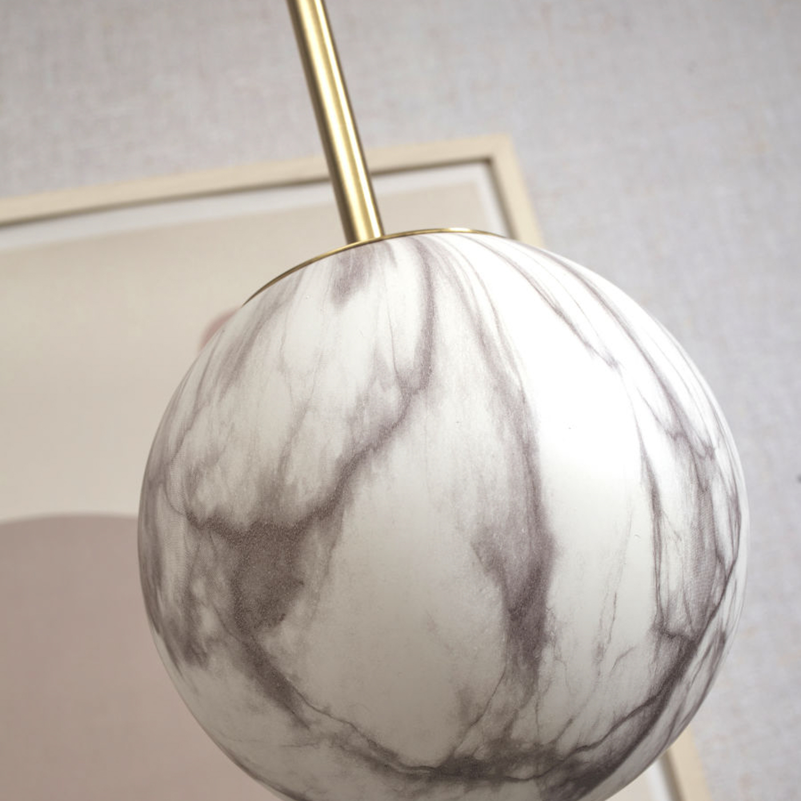 It's about RoMi Carrara pendant light 1-bulb Ø 16cm